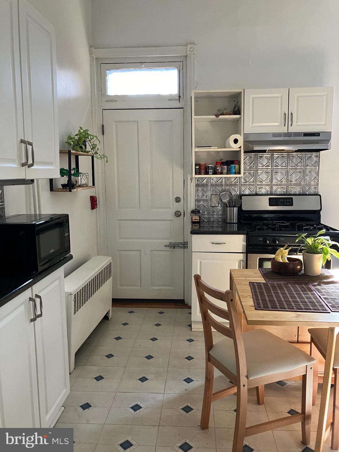 POWELTON VILLAGE - Commercial Sale