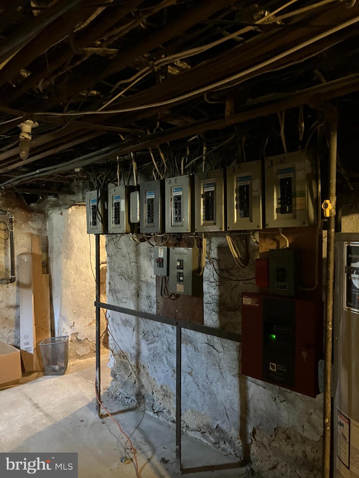 POWELTON VILLAGE - Commercial Sale