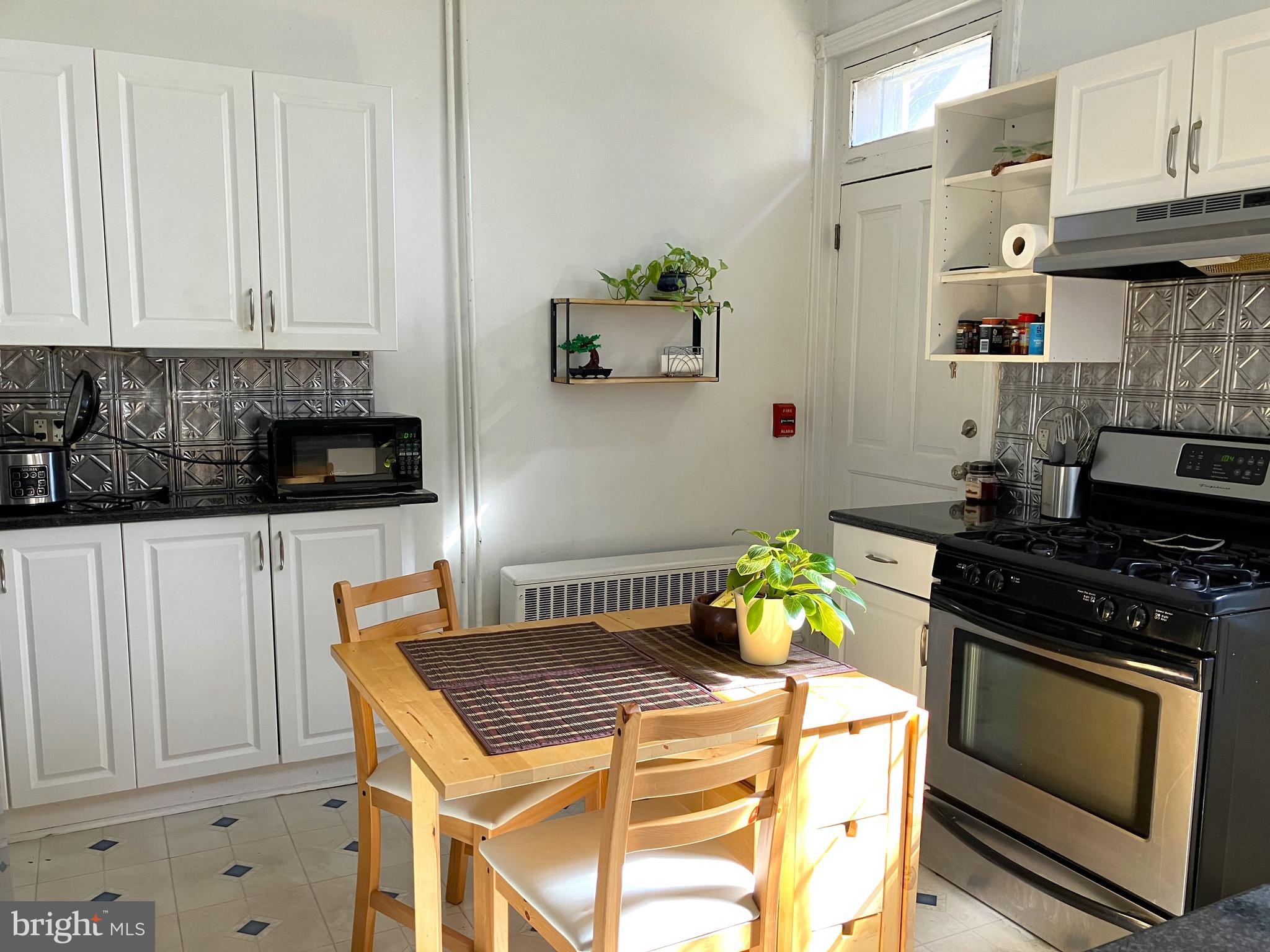 POWELTON VILLAGE - Commercial Sale