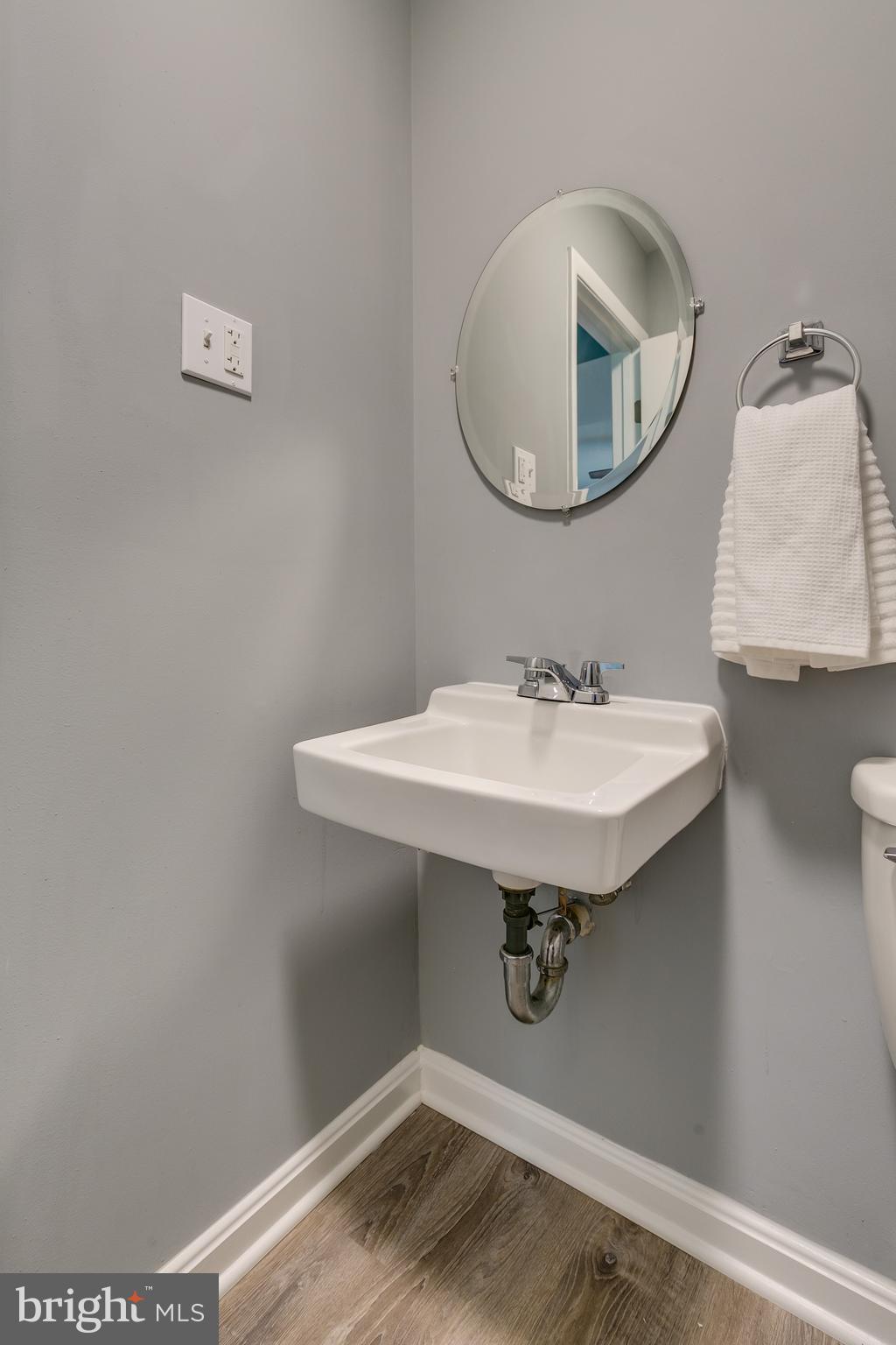 PINEWOOD FOREST - Residential Lease