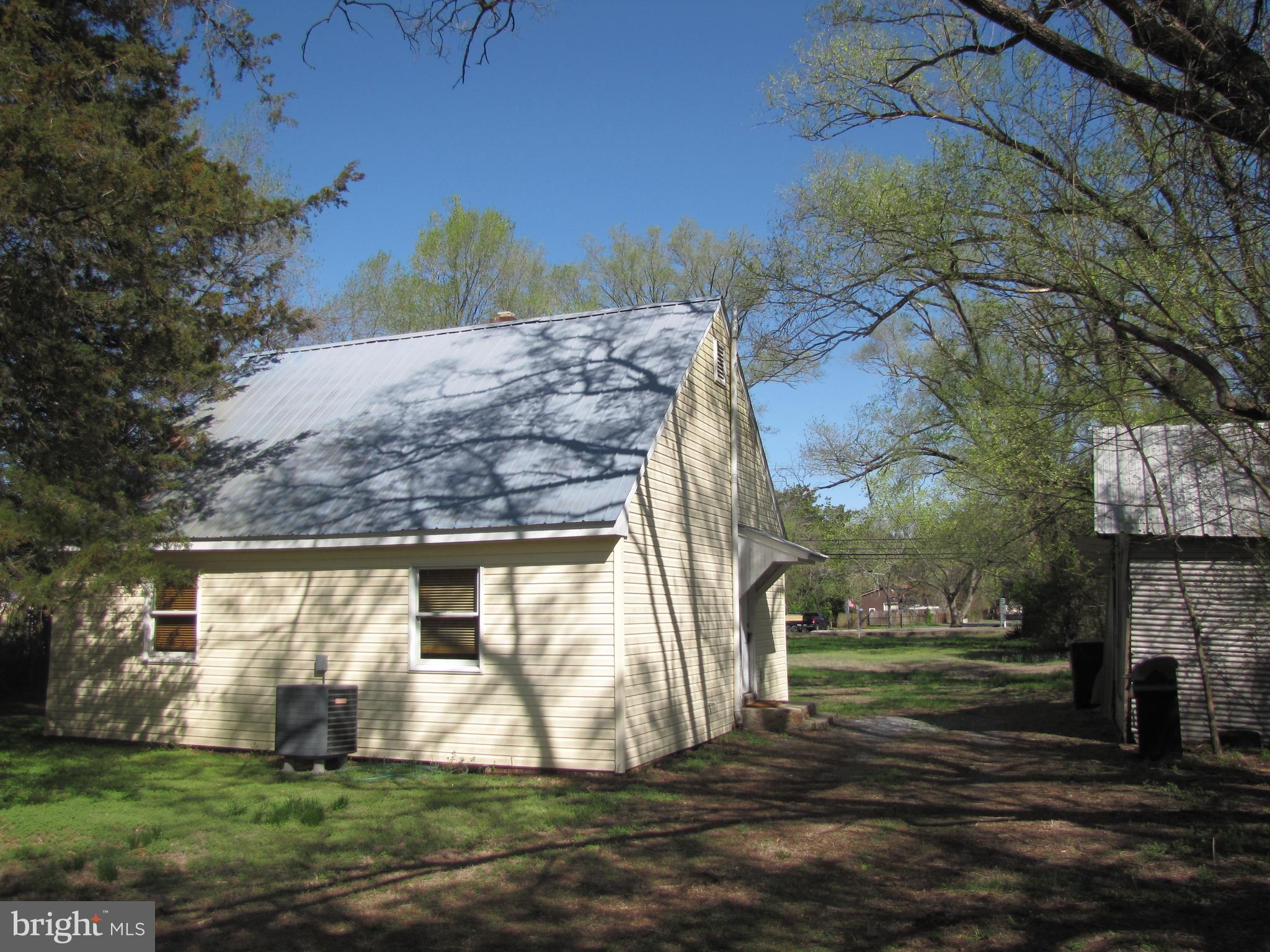 213 CENTRAL AVENUE