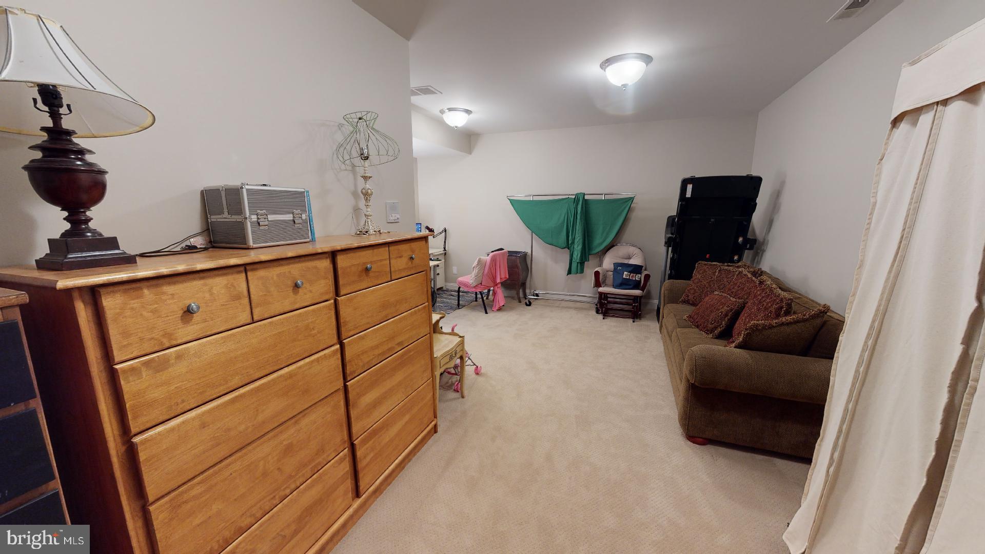 PENDERBROOKE - Residential