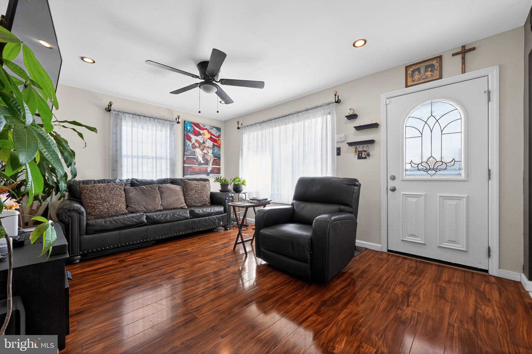 2021 S BRIGHTON AVENUE