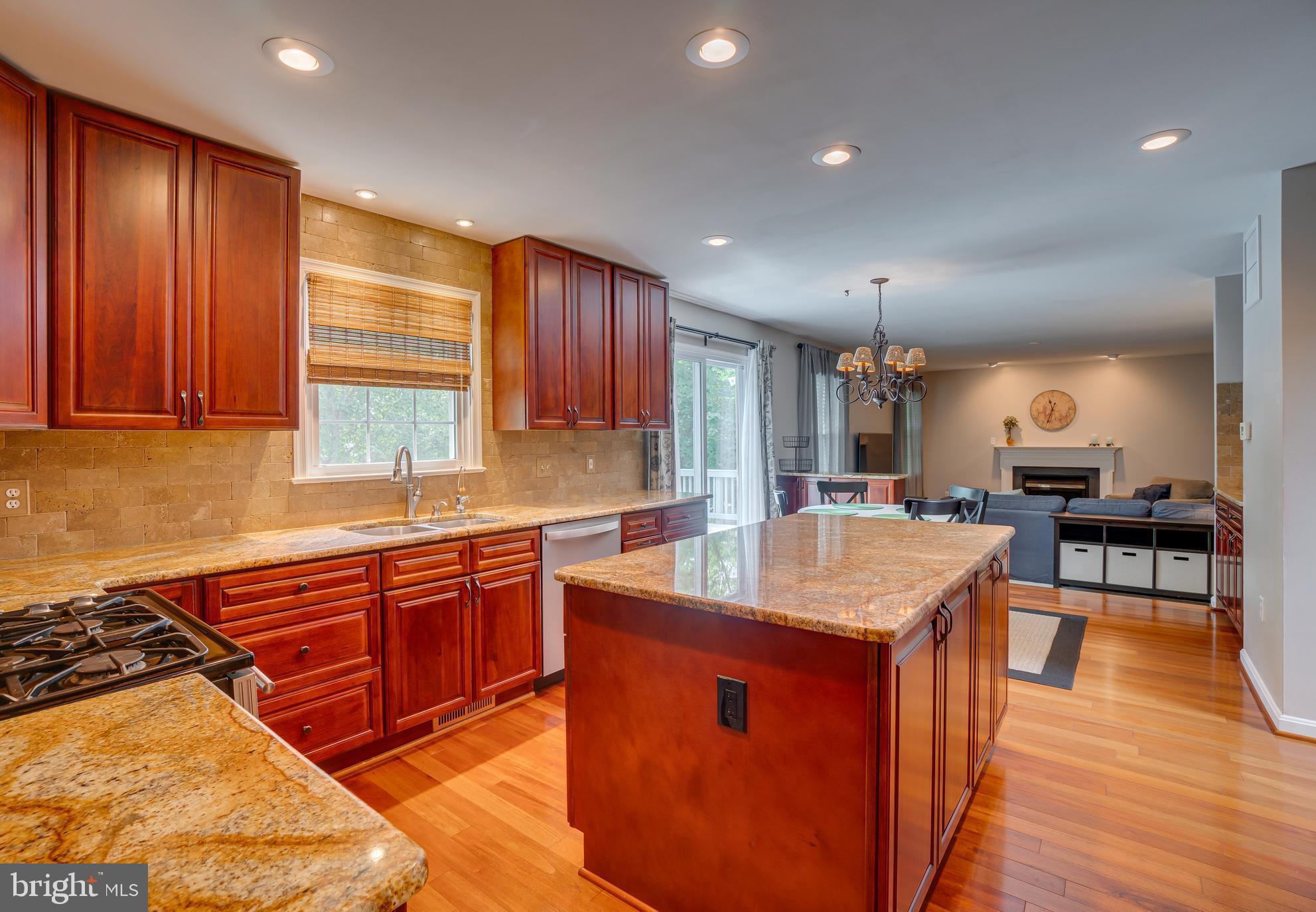 AUSTIN RIDGE - Residential