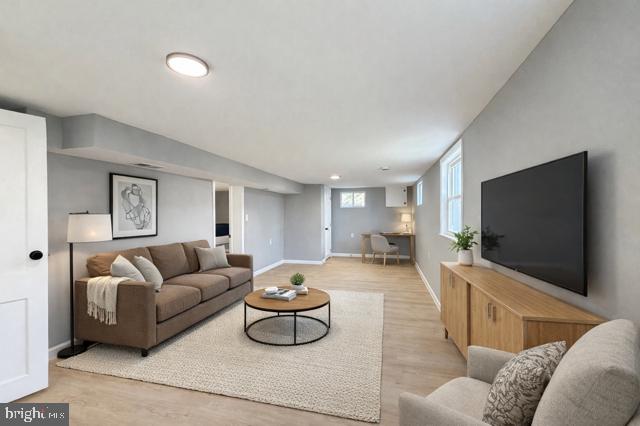 HALLS HILL - Residential