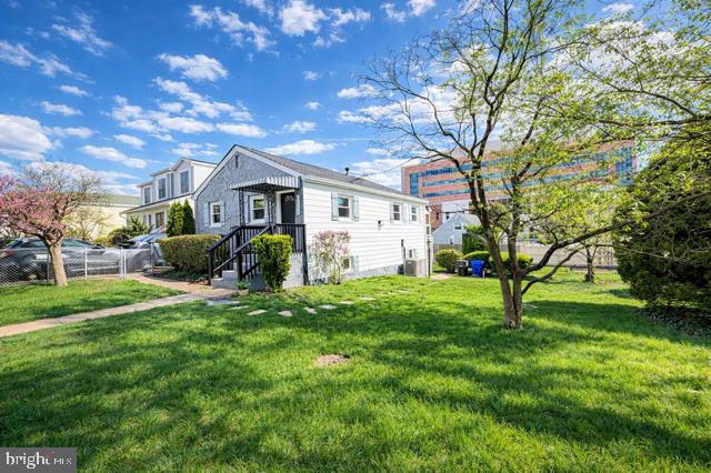 HALLS HILL - Residential