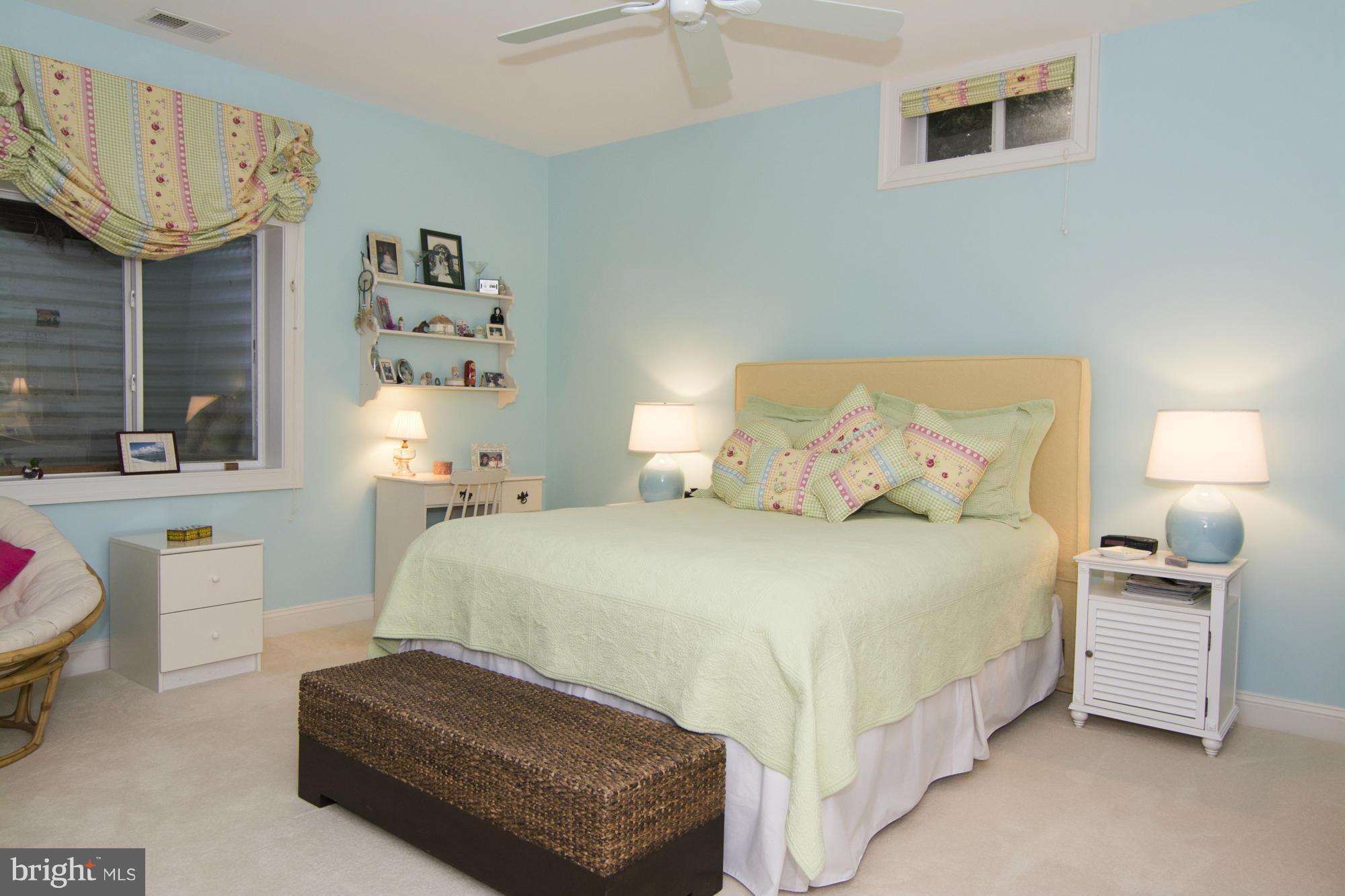 EASTPORT - Residential