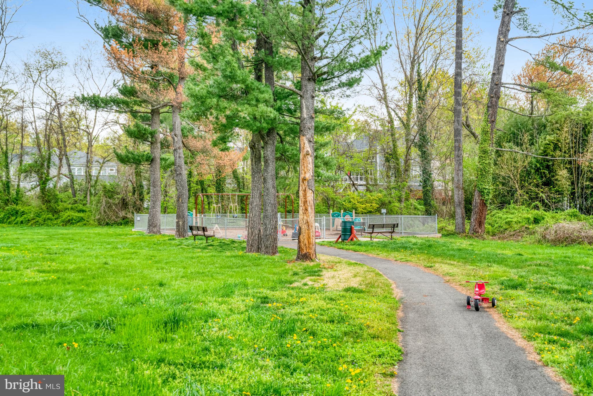 PIMMIT HILLS - Residential