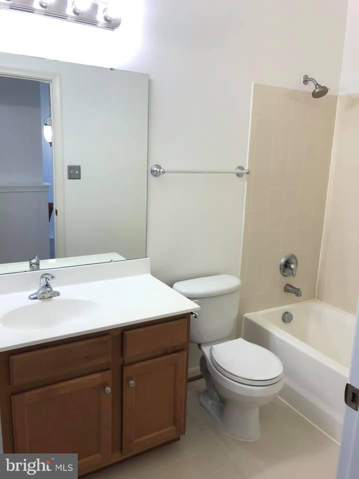 POTOMAC CLUB - Residential Lease