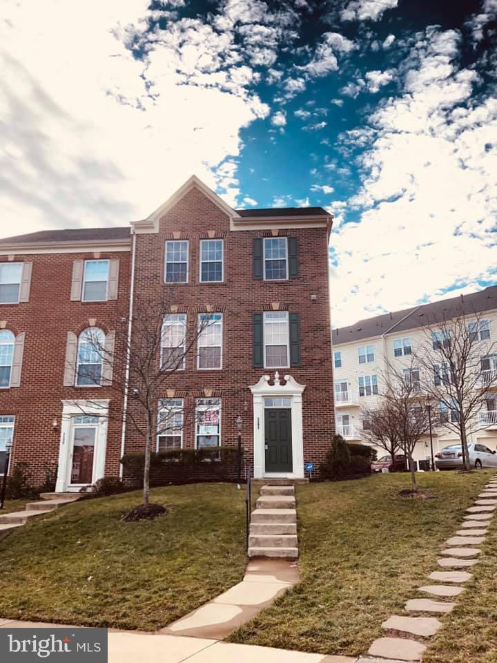 POTOMAC CLUB - Residential Lease