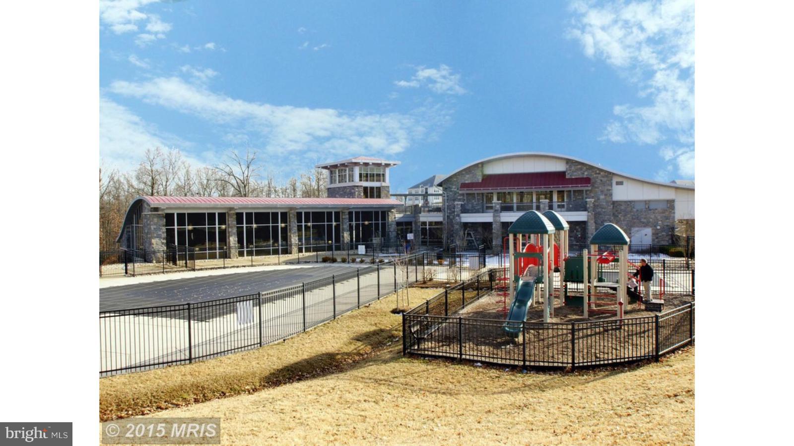 POTOMAC CLUB - Residential Lease