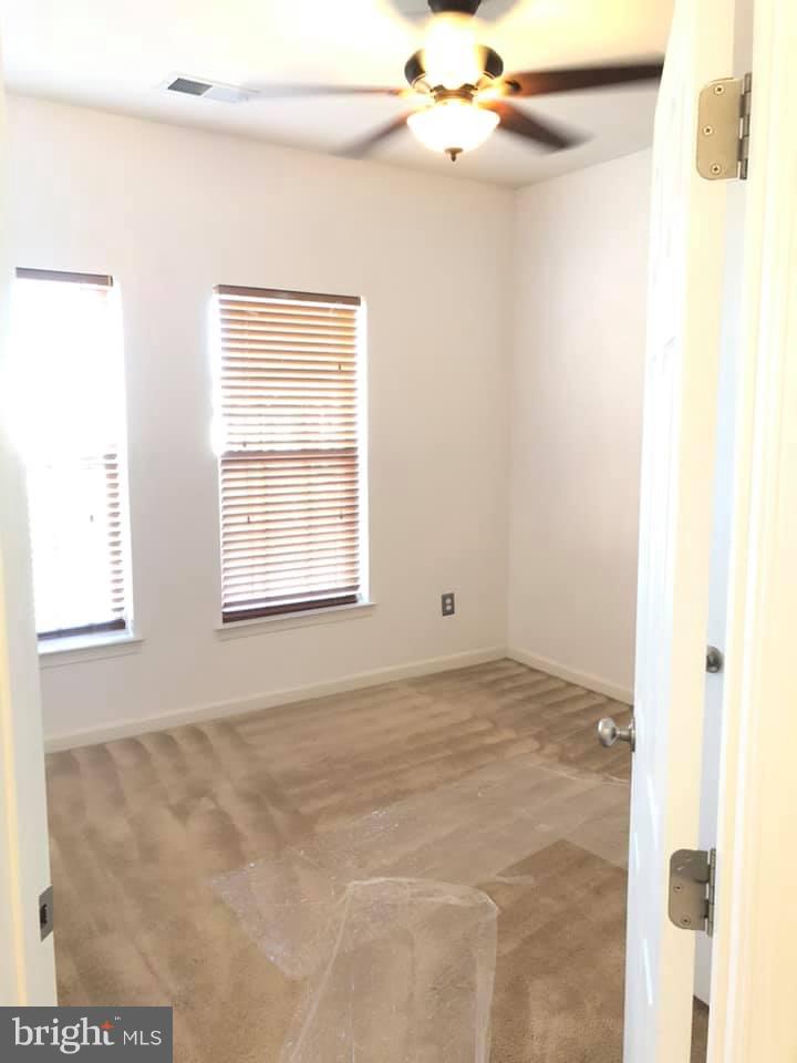 POTOMAC CLUB - Residential Lease