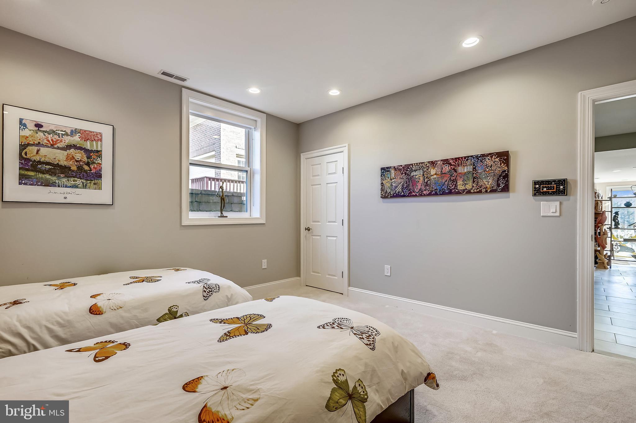 SOUTH RIVER LANDING - Residential