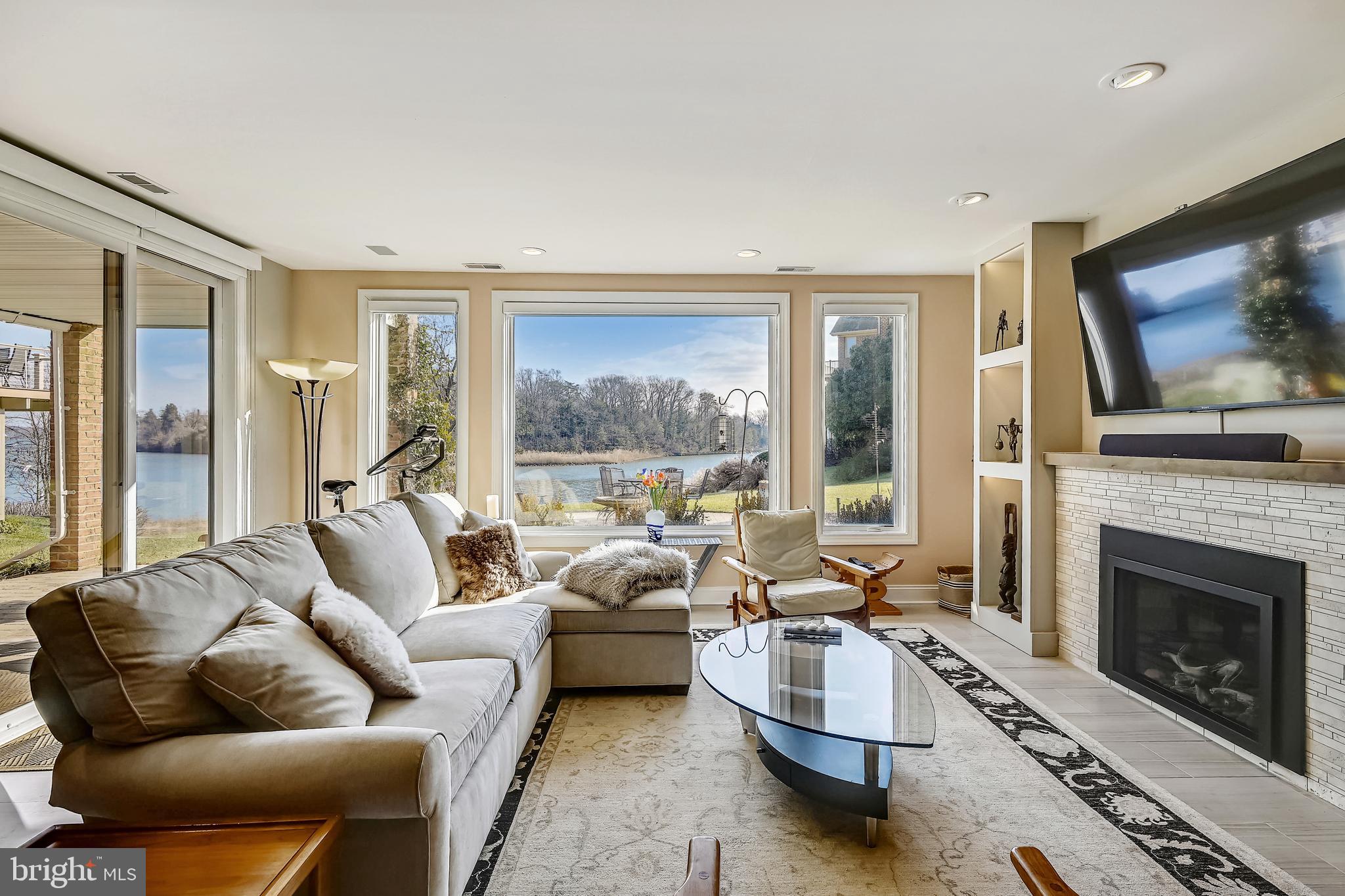 SOUTH RIVER LANDING - Residential