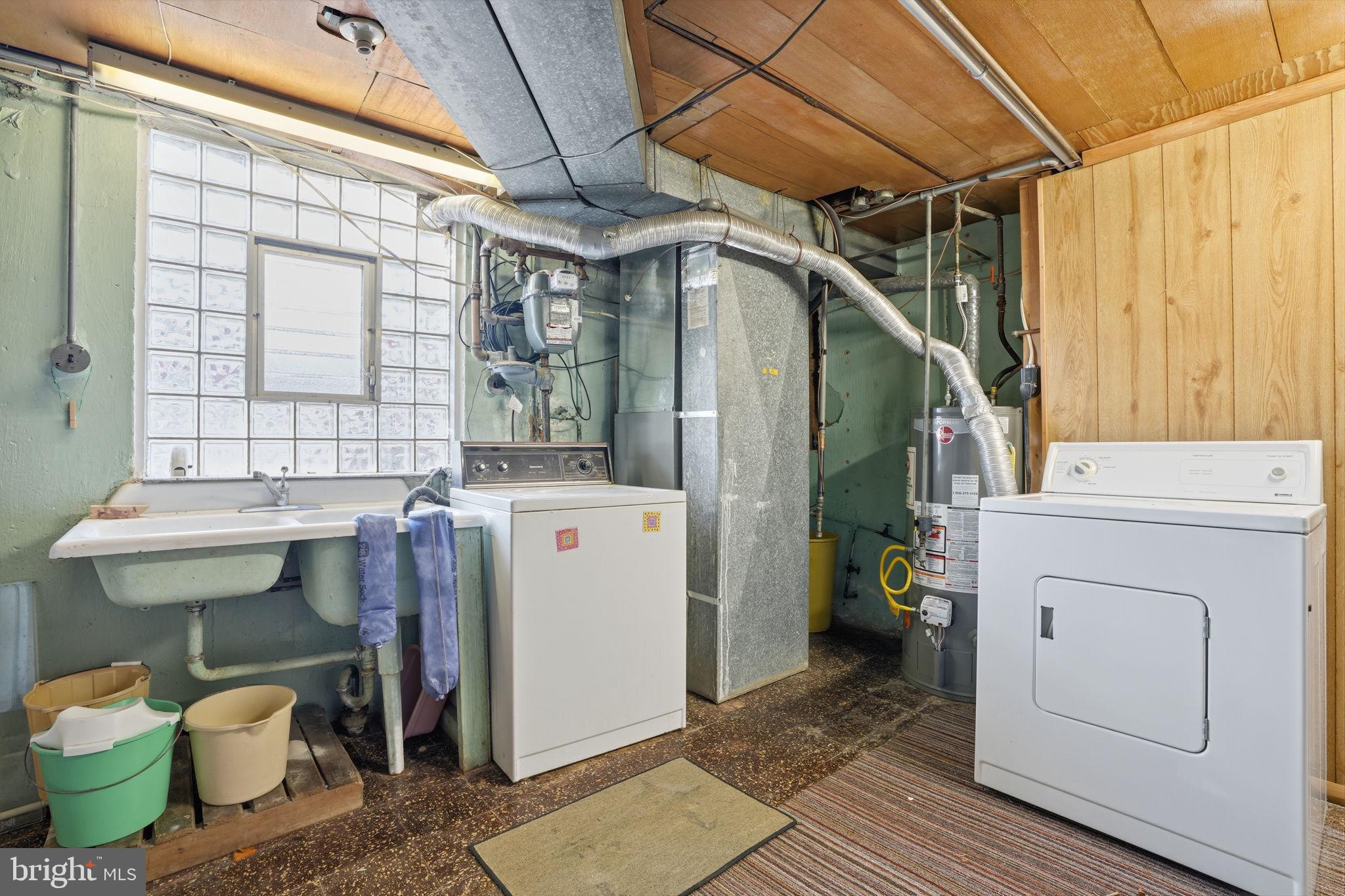 SOMERTON - Residential