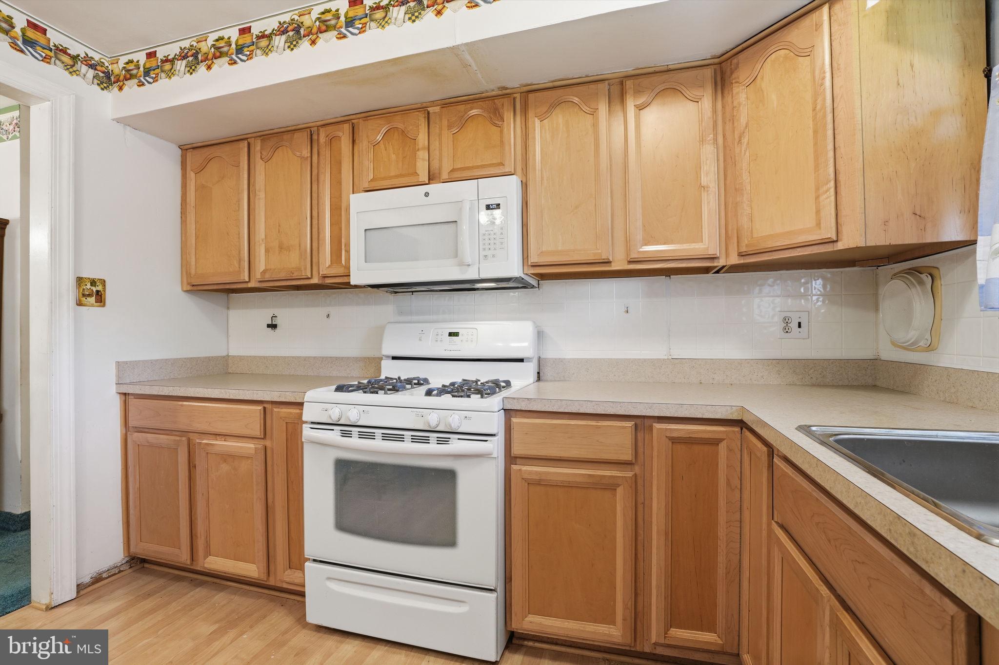 SOMERTON - Residential