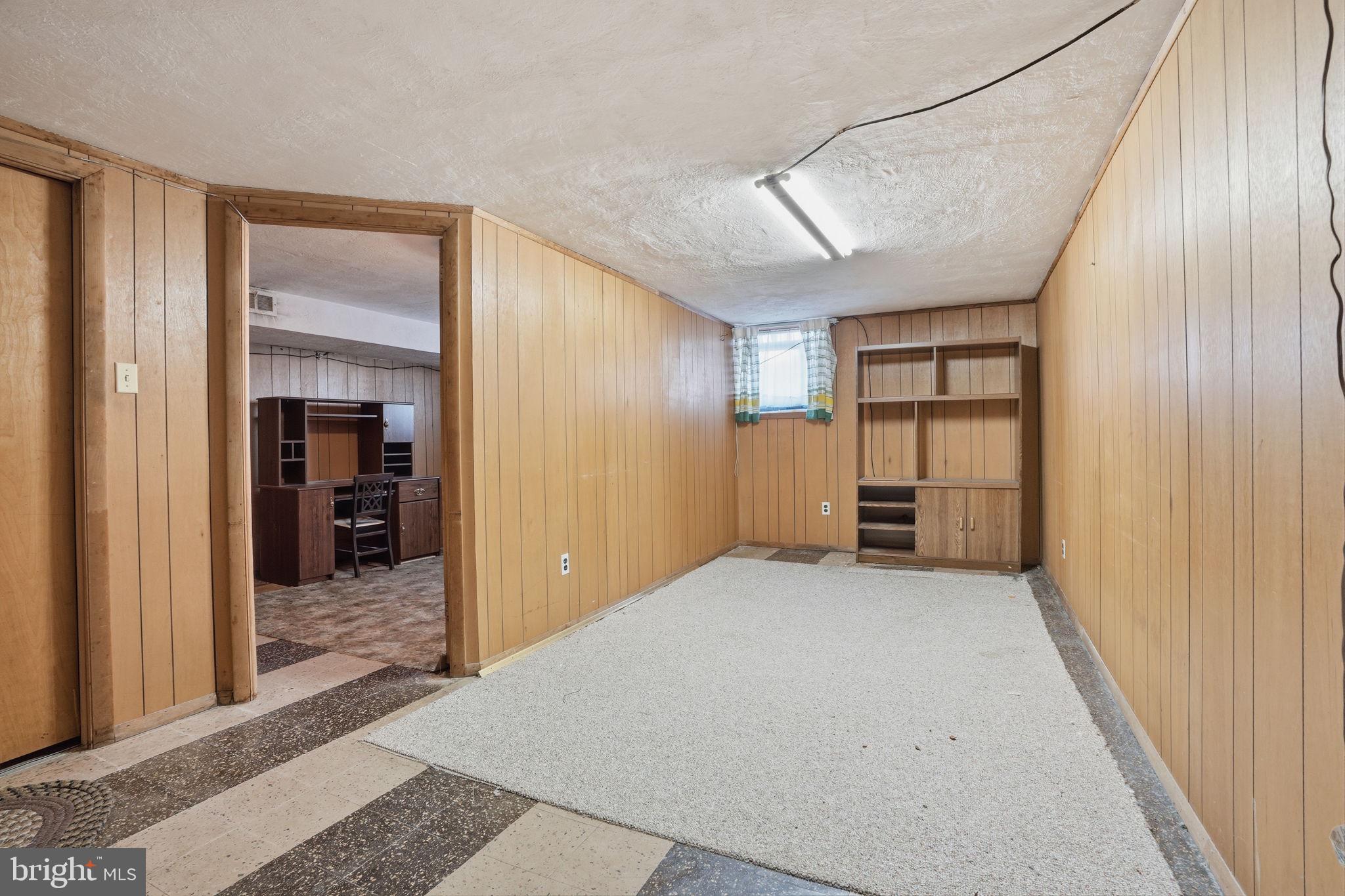 SOMERTON - Residential