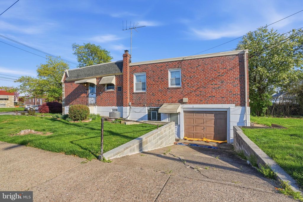 Photo of 2000 Tomlinson Road, PHILADELPHIA, PA 19116 (MLS # PAPH2610466)
