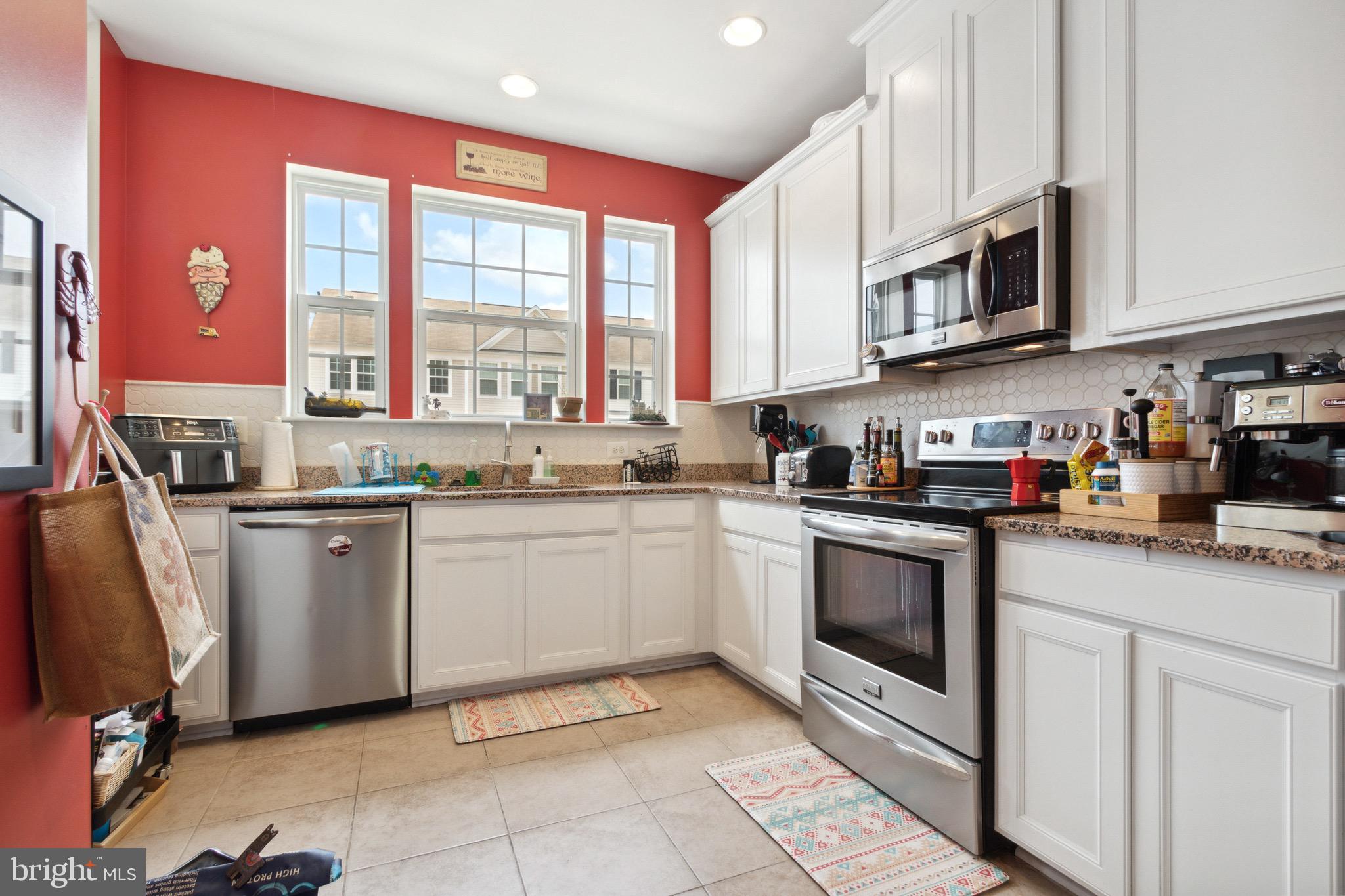 HERITAGE CROSSING CONDOMINIUM - Residential