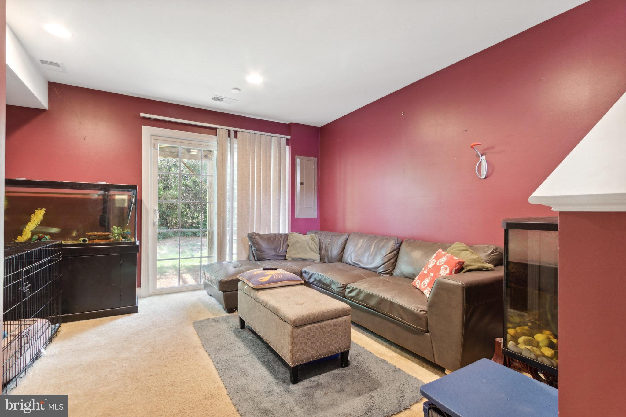 HERITAGE CROSSING CONDOMINIUM - Residential