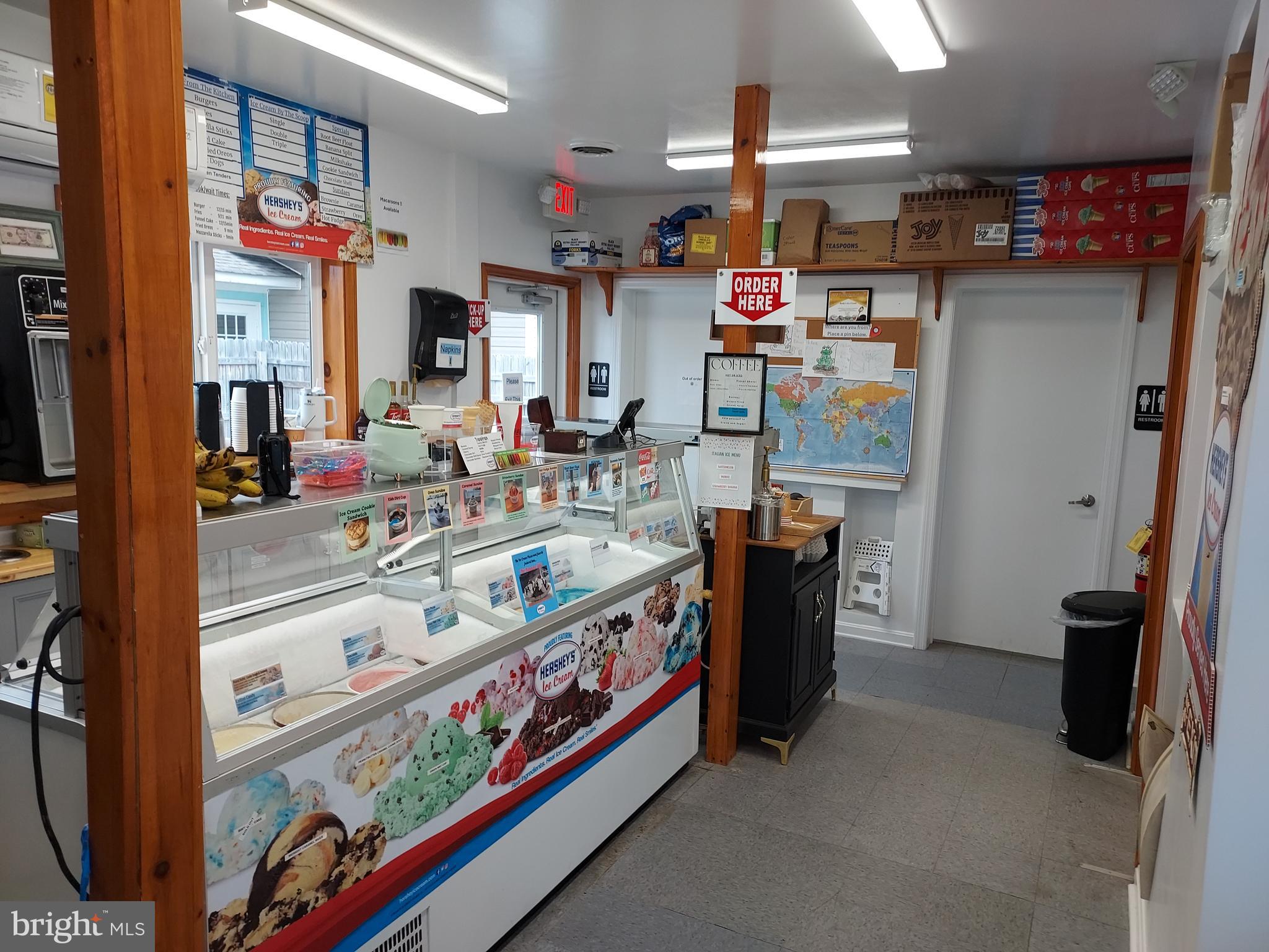 SOLOMONS ISLAND - Commercial Sale