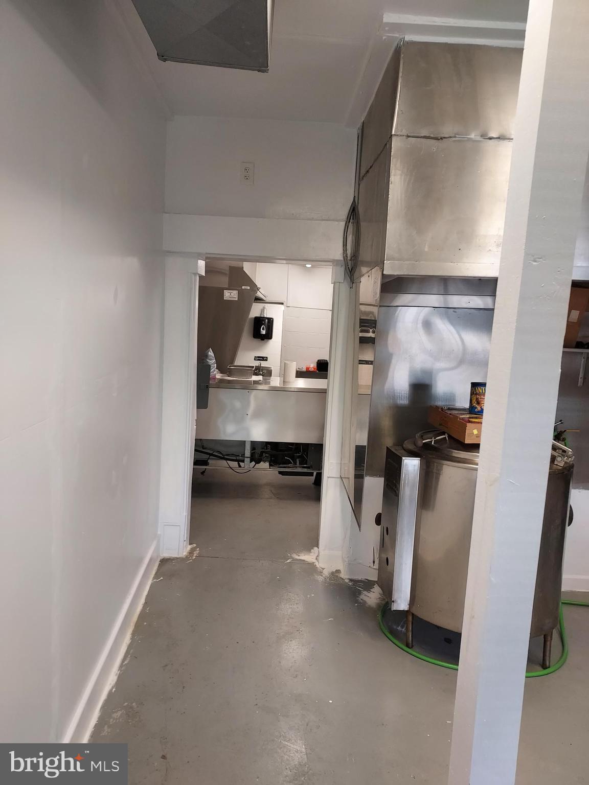 SOLOMONS ISLAND - Commercial Sale