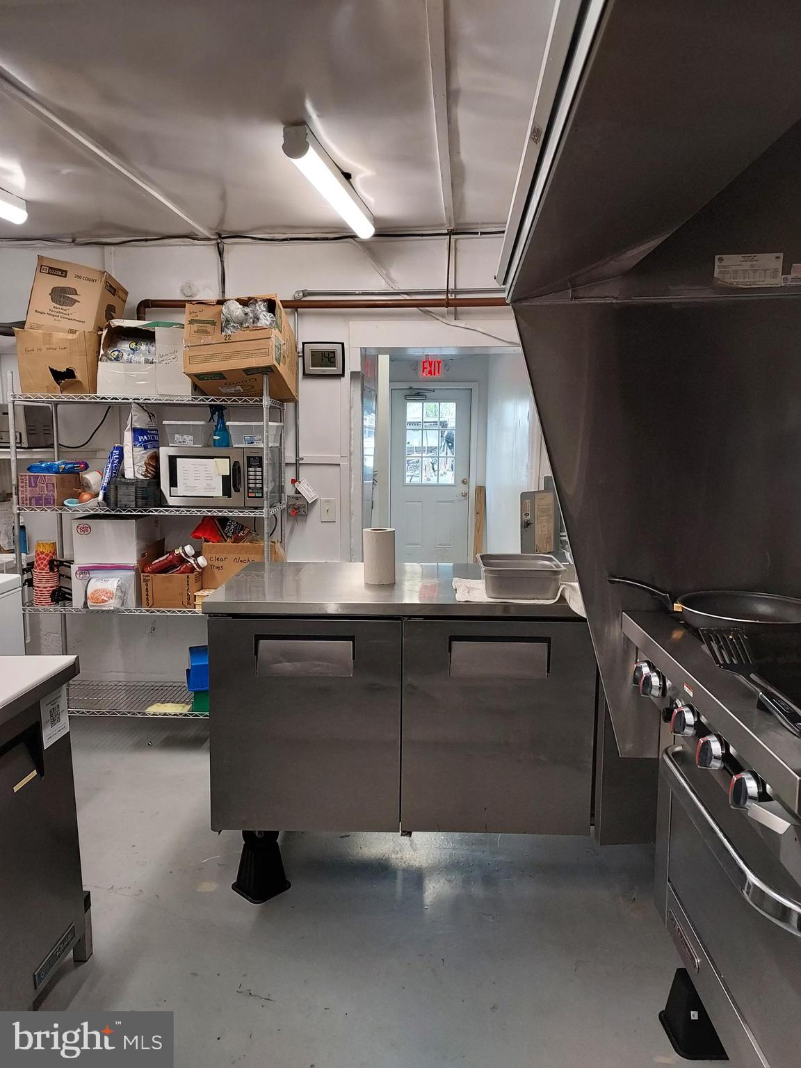 SOLOMONS ISLAND - Commercial Sale