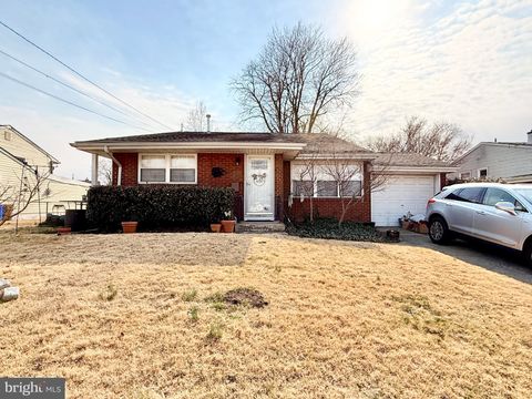Homes For Sale - 228 W Browning Road<br/> BELLMAWR, NJ 08031