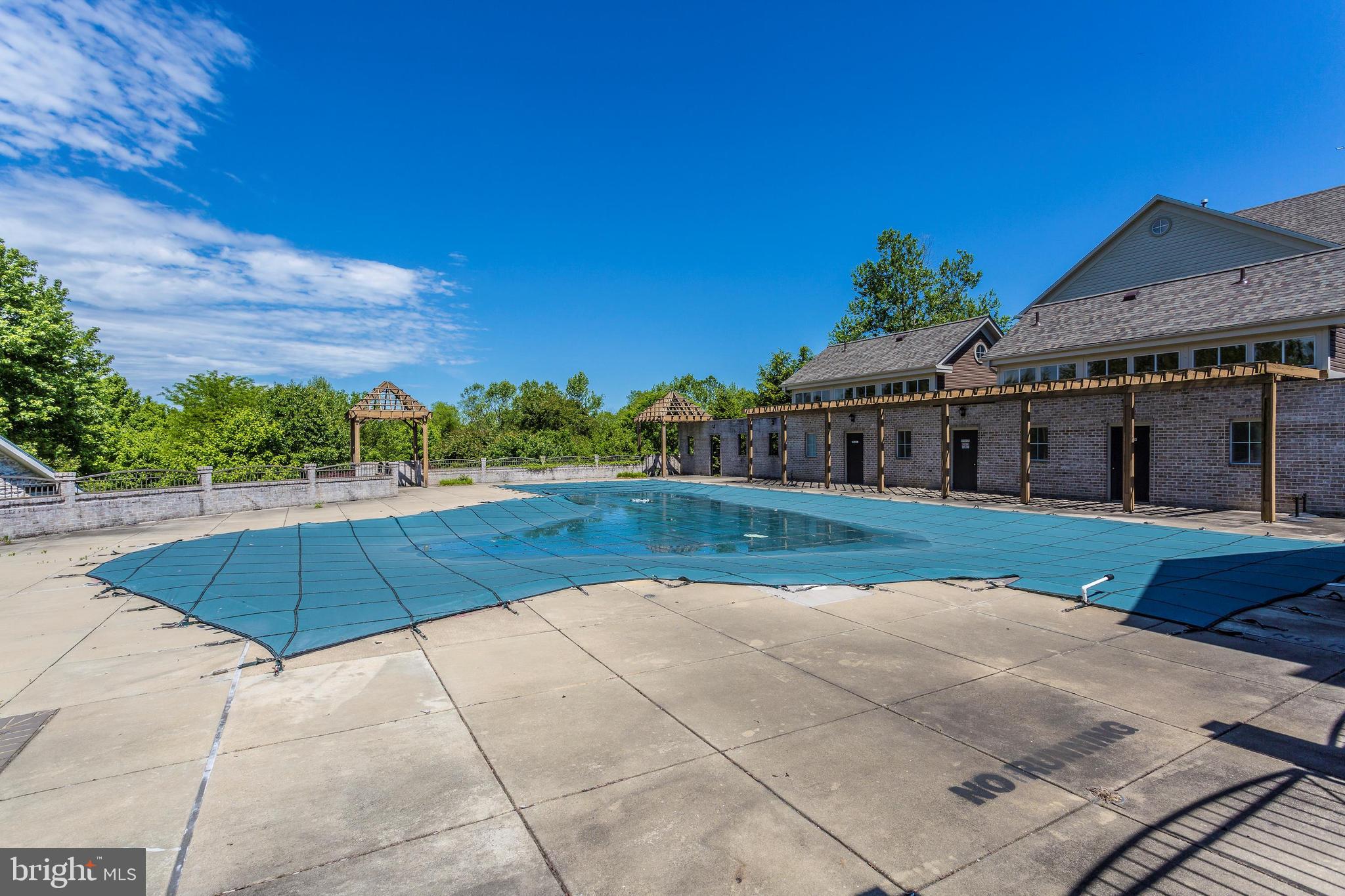 TUSCARORA KNOLLS - Residential