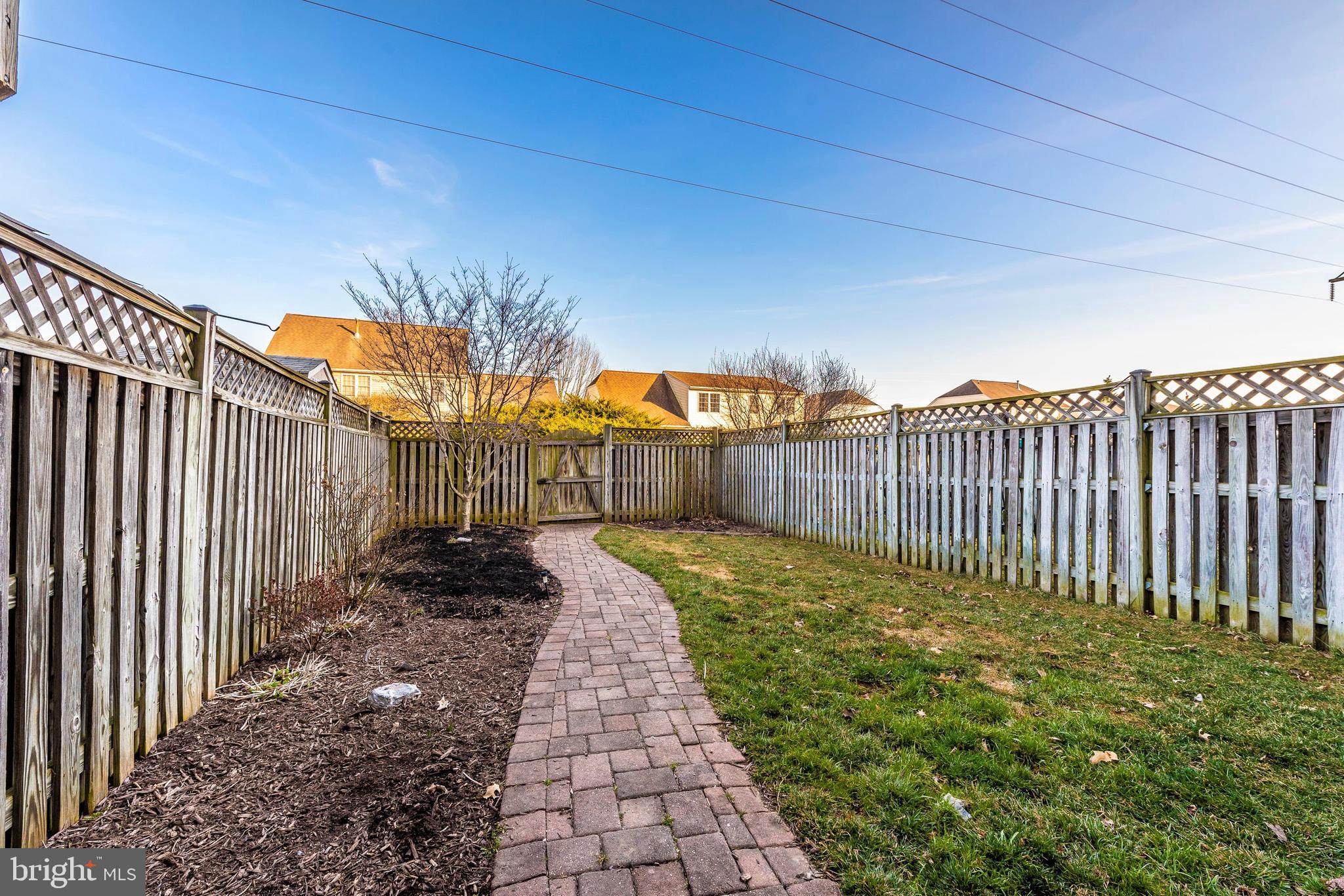 TUSCARORA KNOLLS - Residential