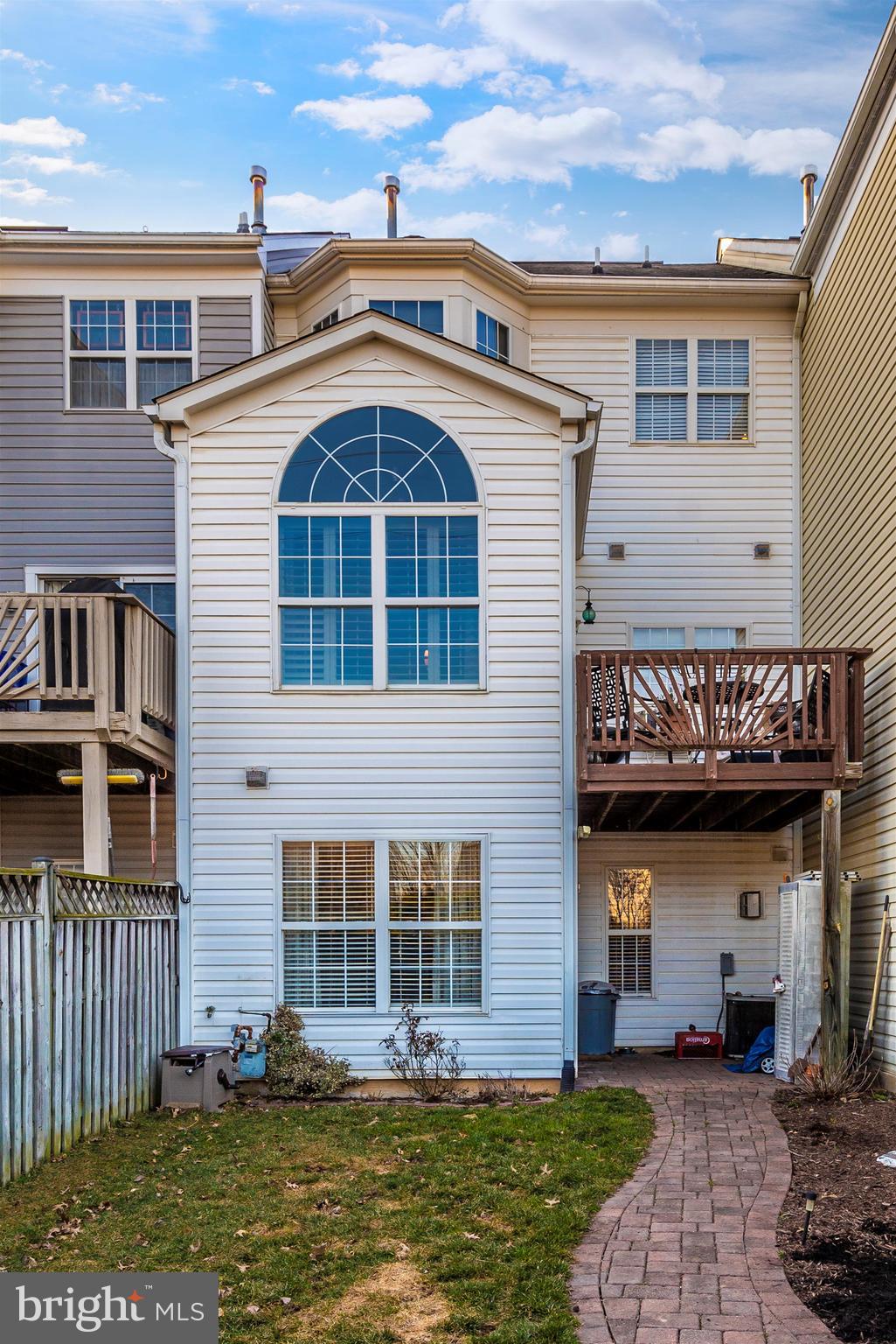 TUSCARORA KNOLLS - Residential