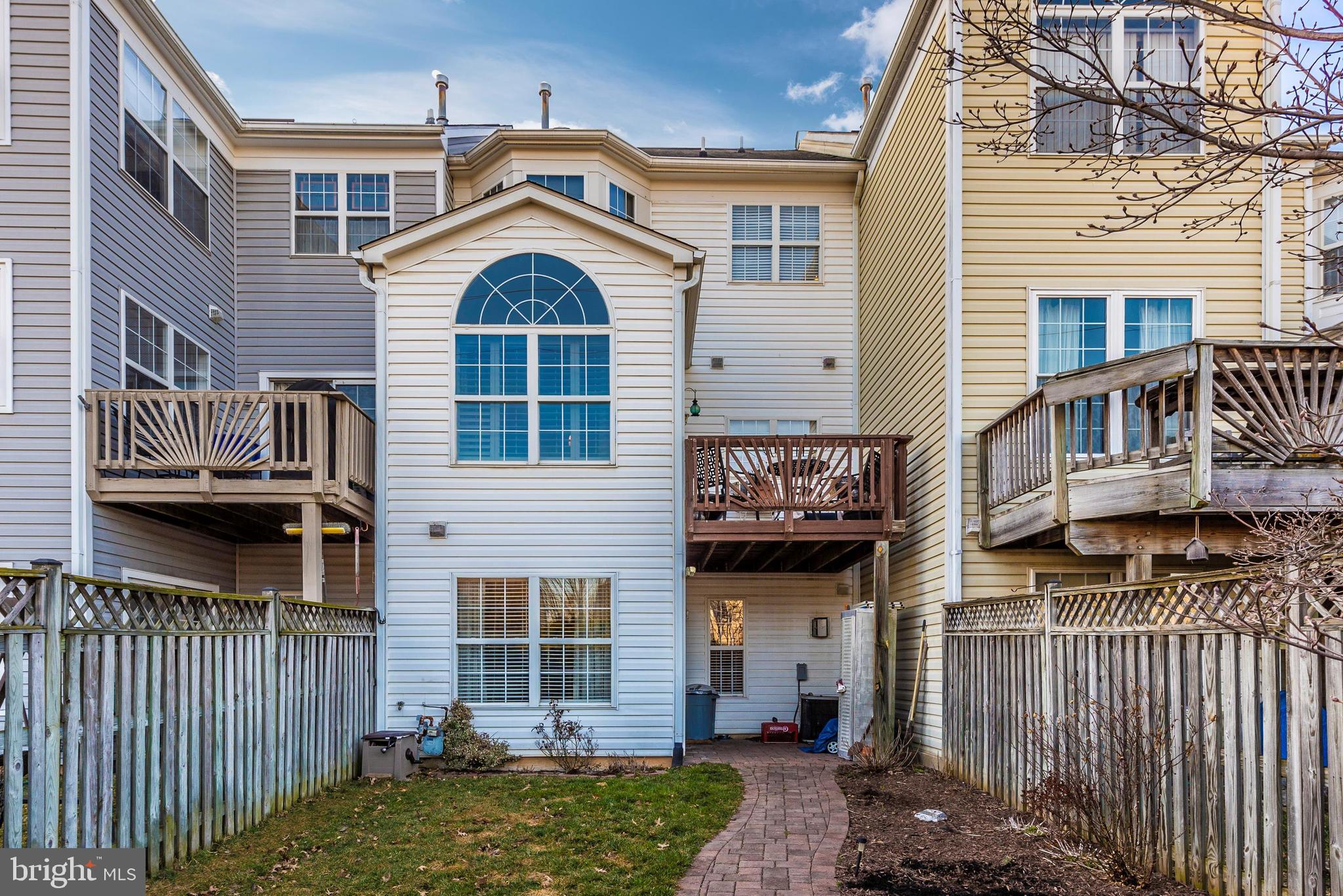 TUSCARORA KNOLLS - Residential