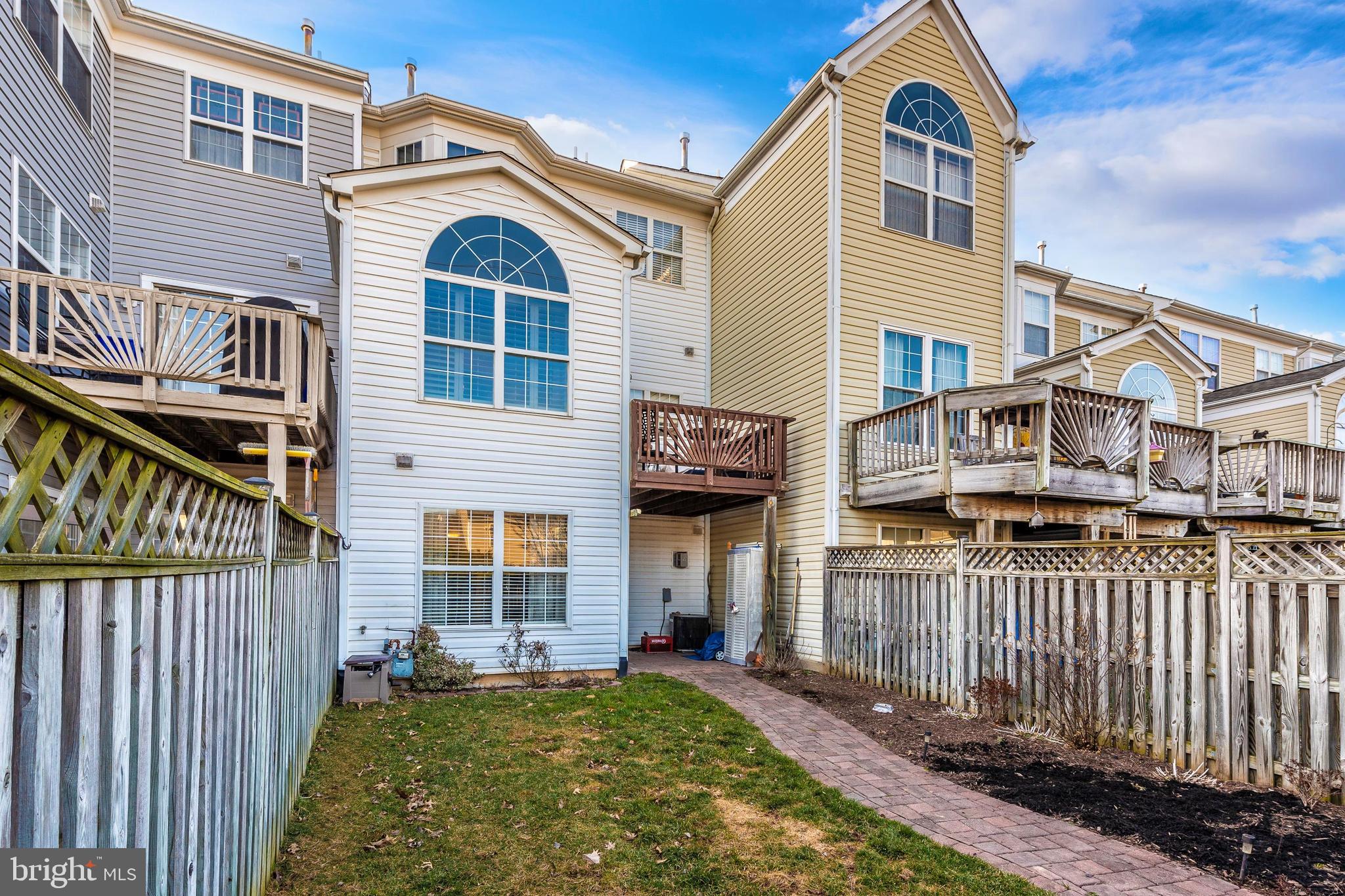 TUSCARORA KNOLLS - Residential