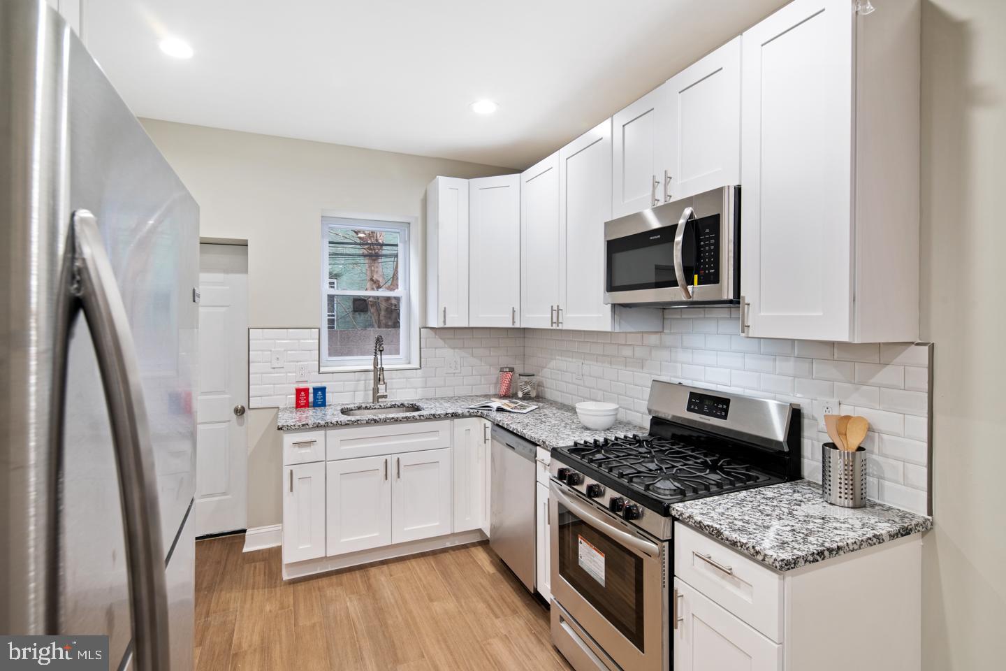 POINT BREEZE - Residential