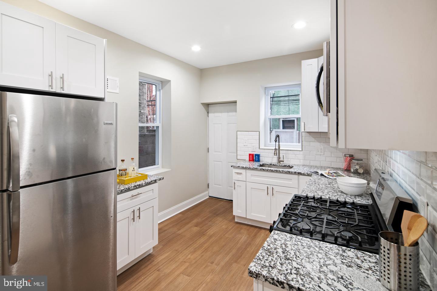 POINT BREEZE - Residential