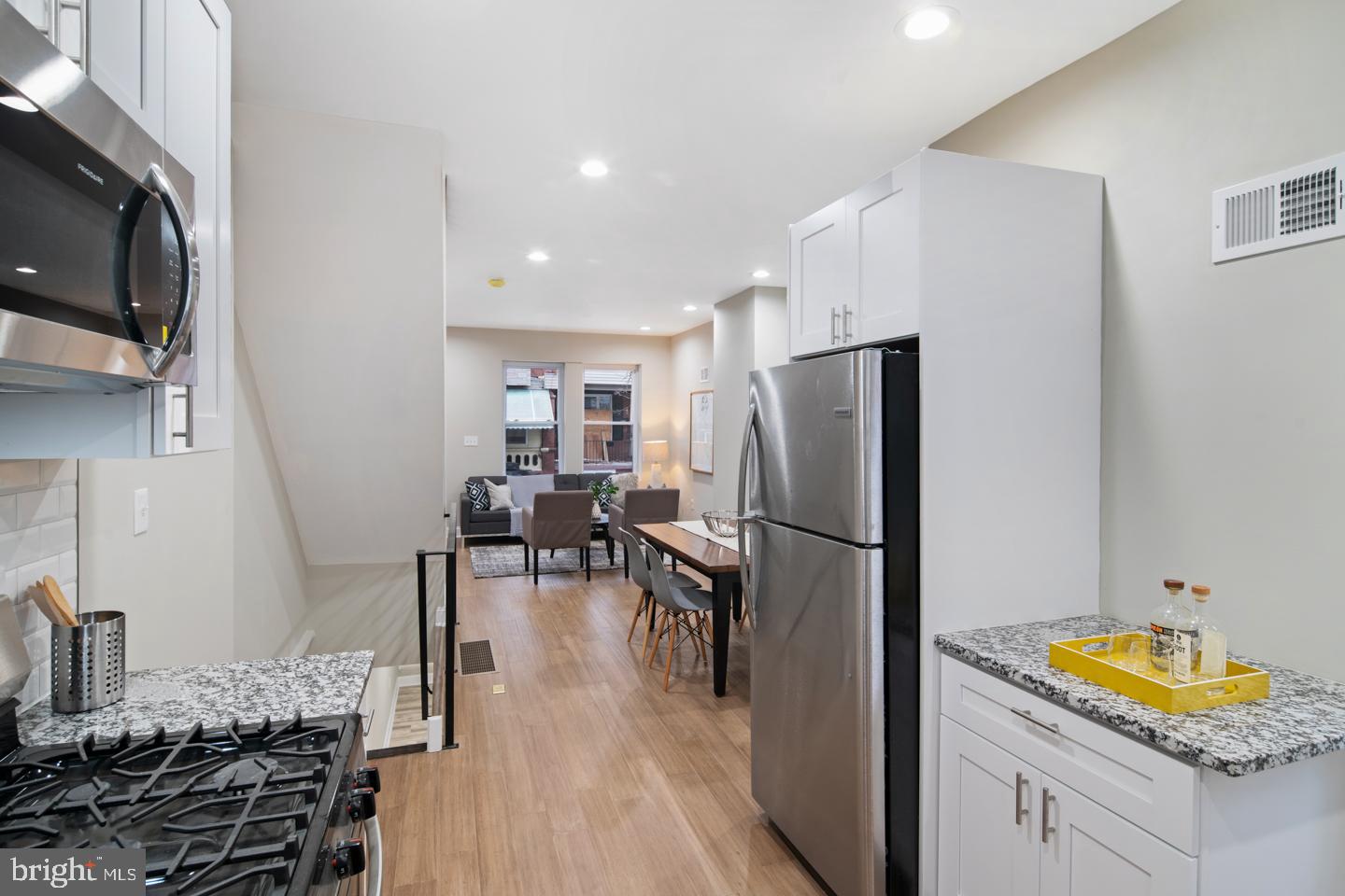 POINT BREEZE - Residential