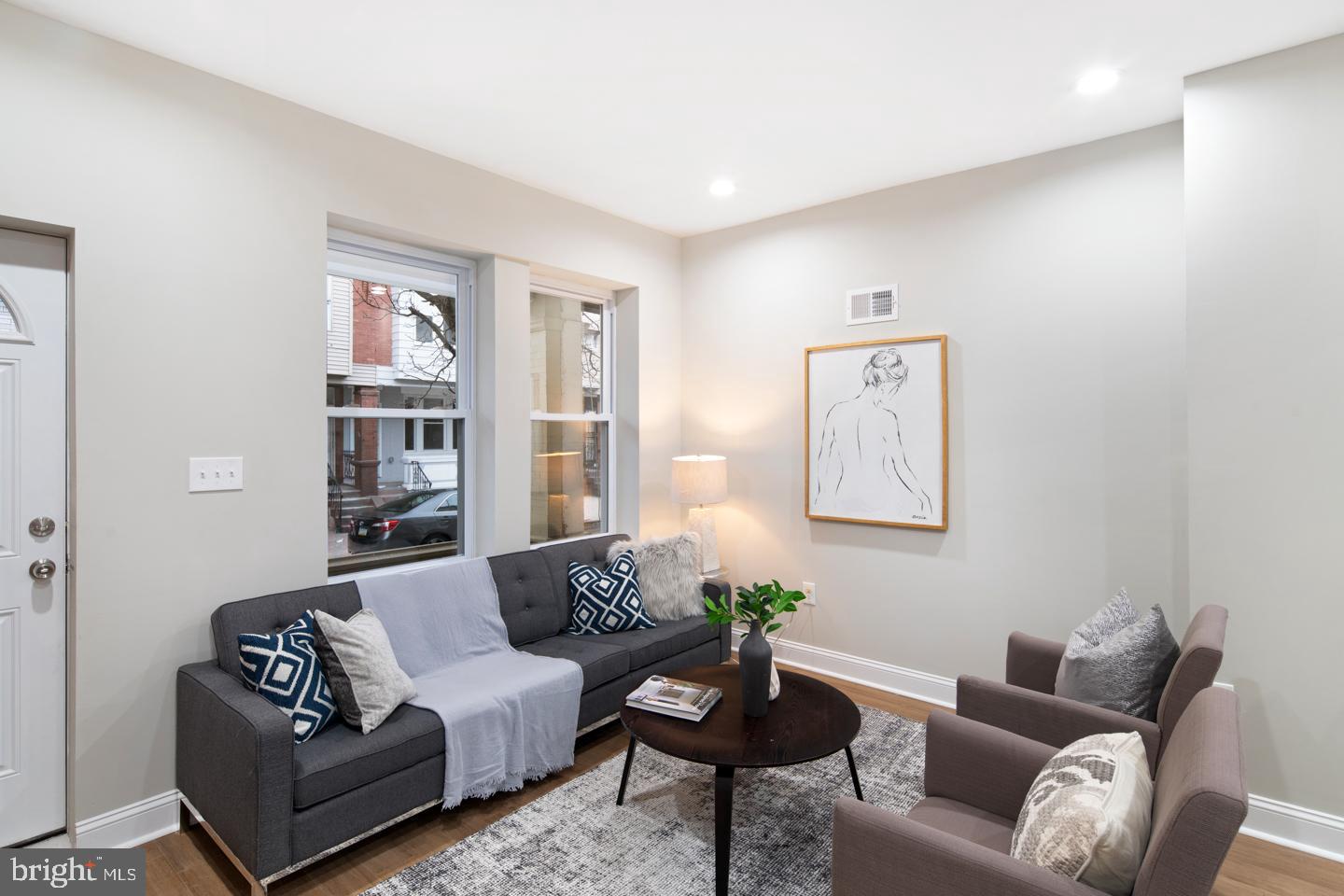 POINT BREEZE - Residential