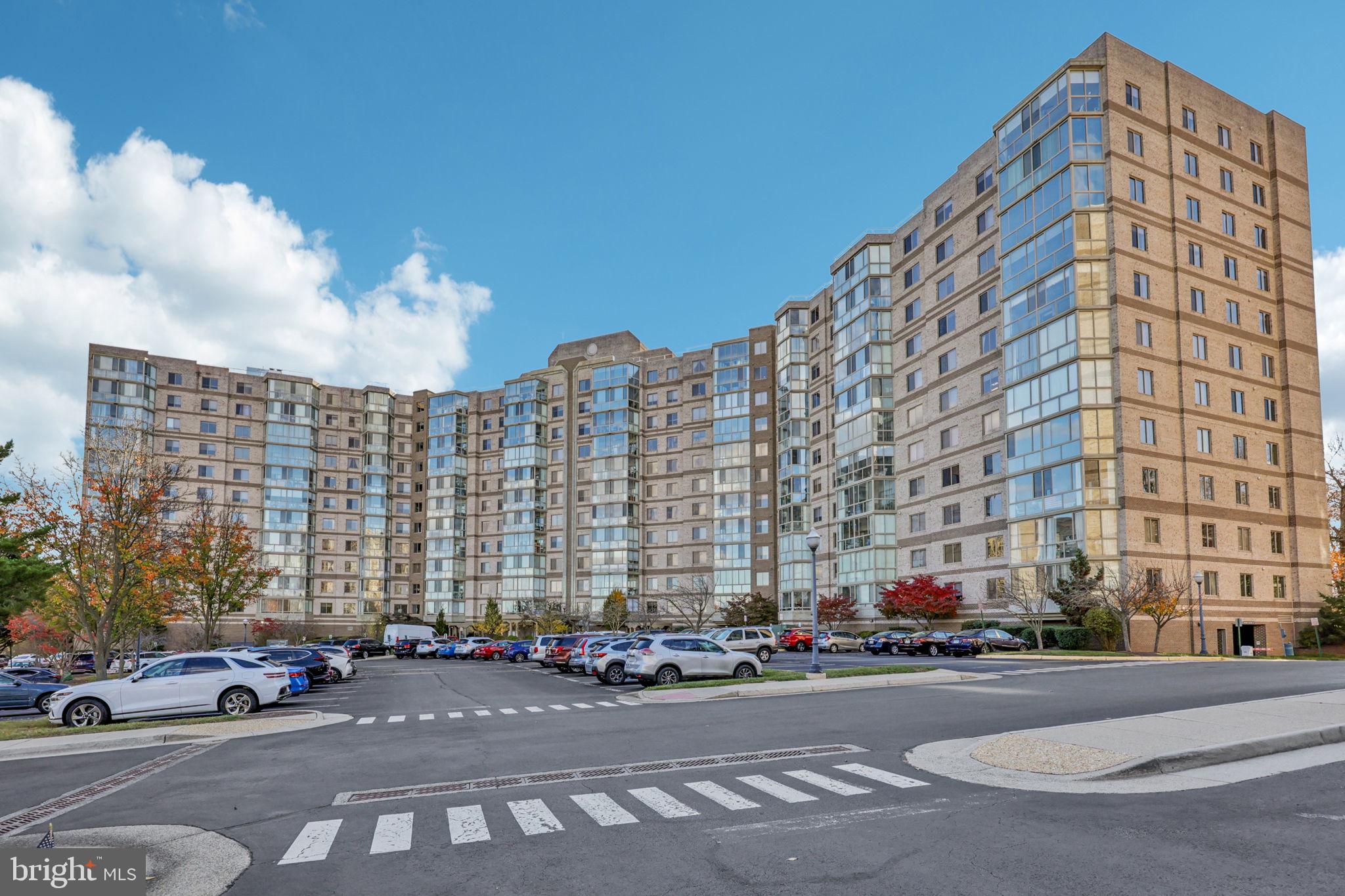 LANSDOWNE WOODS - Residential