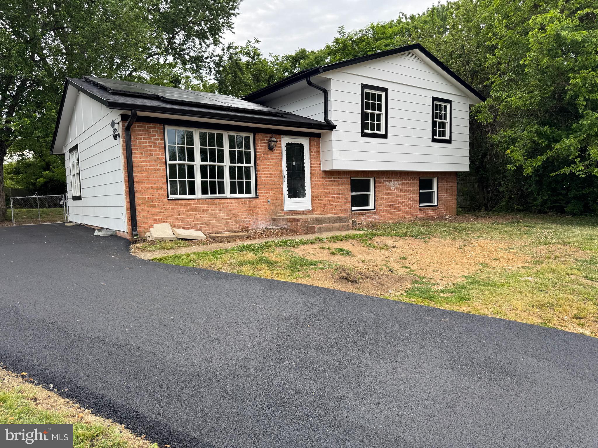5 JAYBEE COURT