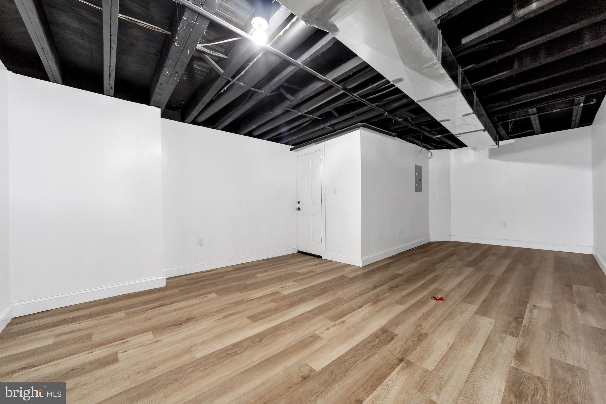 COBBS CREEK - Residential