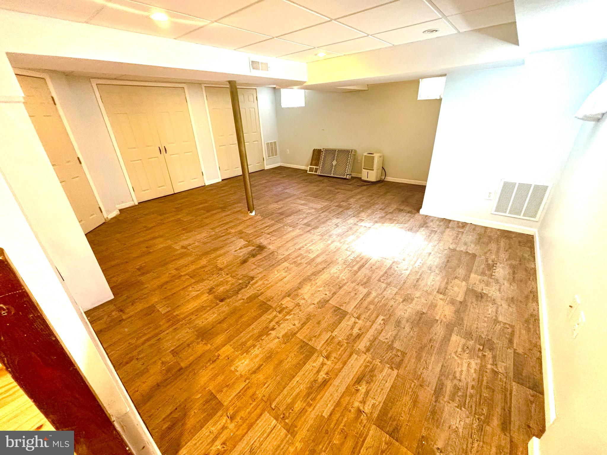 FOX CHASE MANOR - Residential