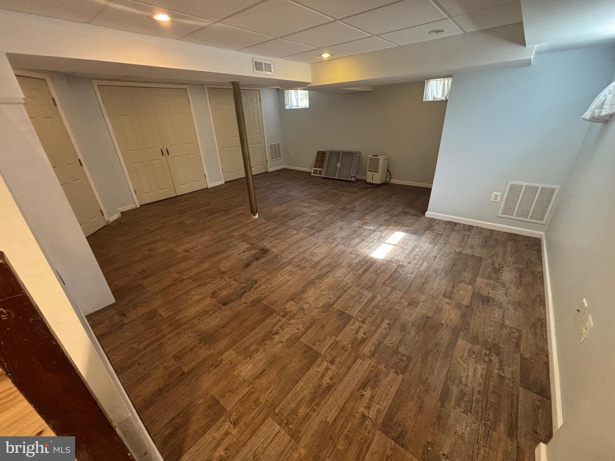 FOX CHASE MANOR - Residential