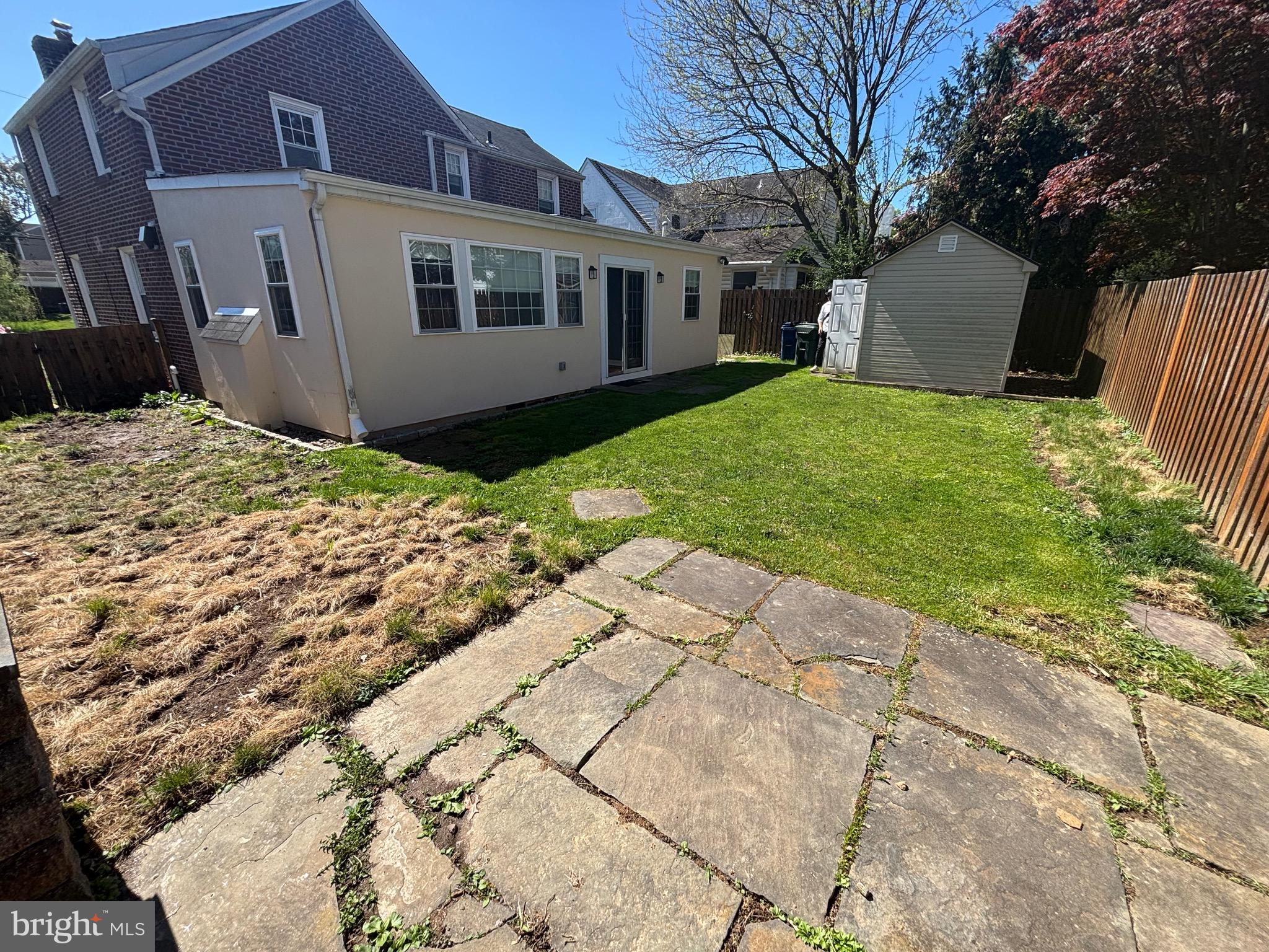 FOX CHASE MANOR - Residential