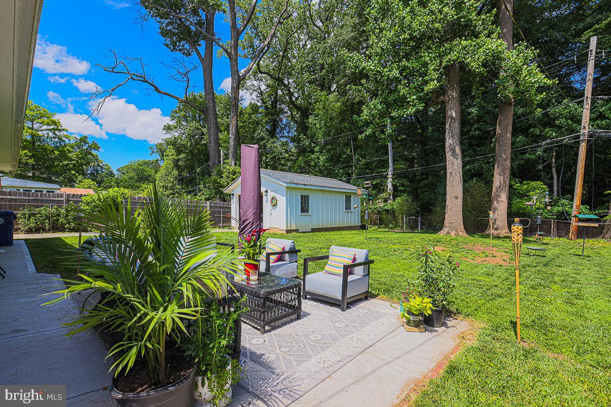 TEN HILLS - Residential