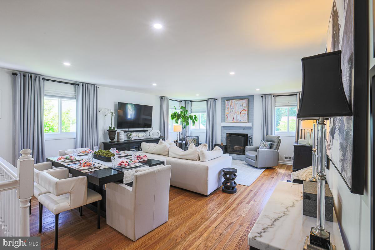 TEN HILLS - Residential