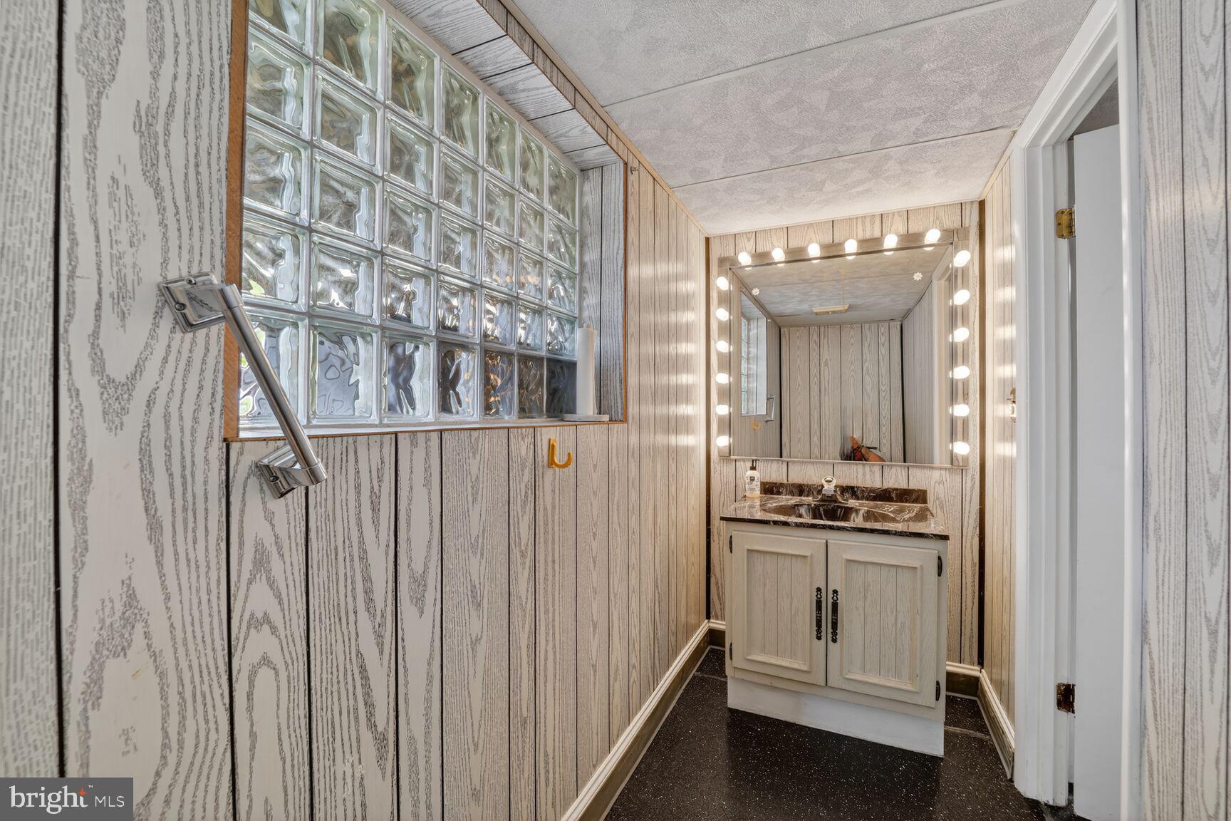 BERWYN HEIGHTS - Residential