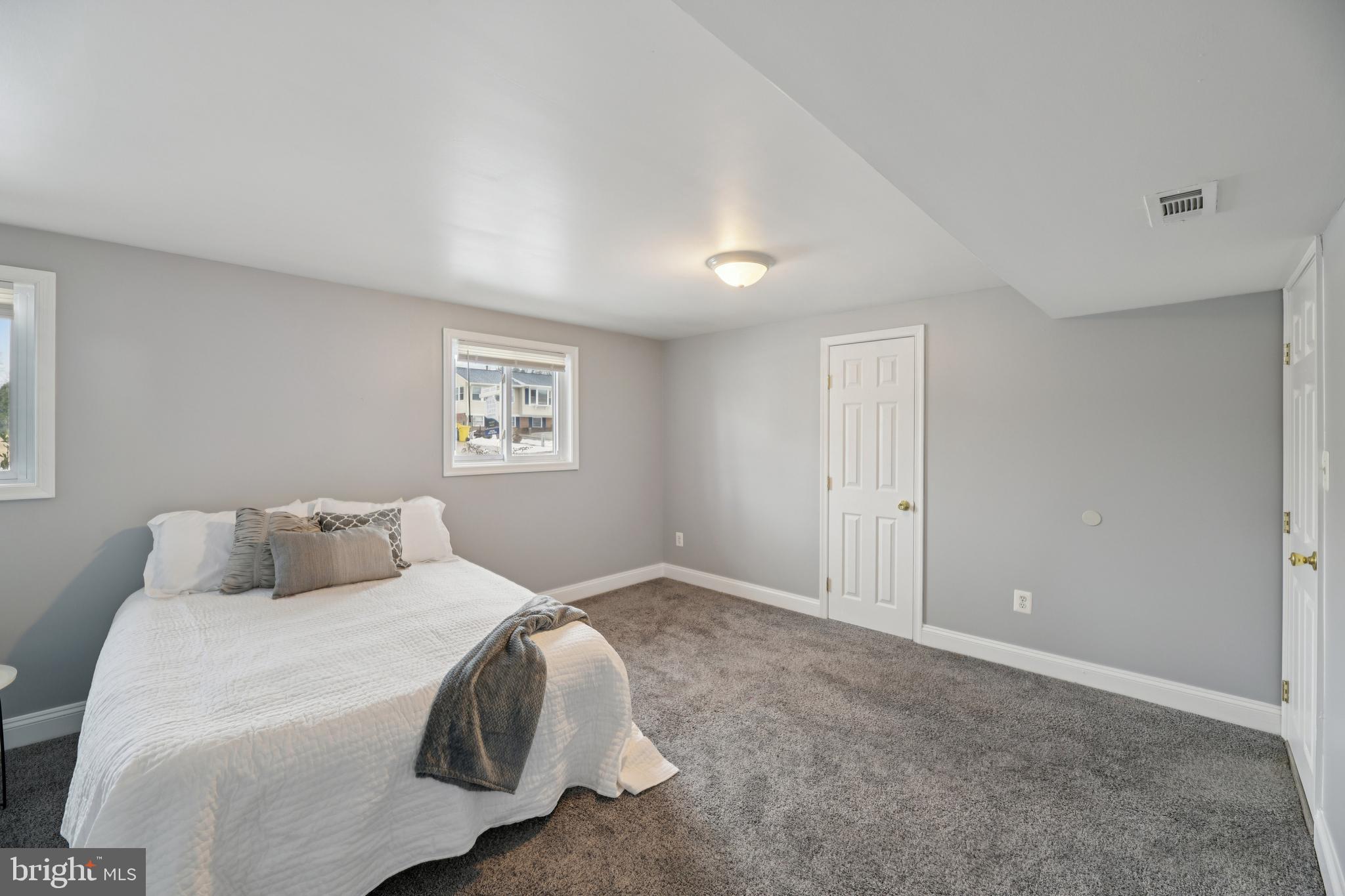 RIVA FARMS - Residential