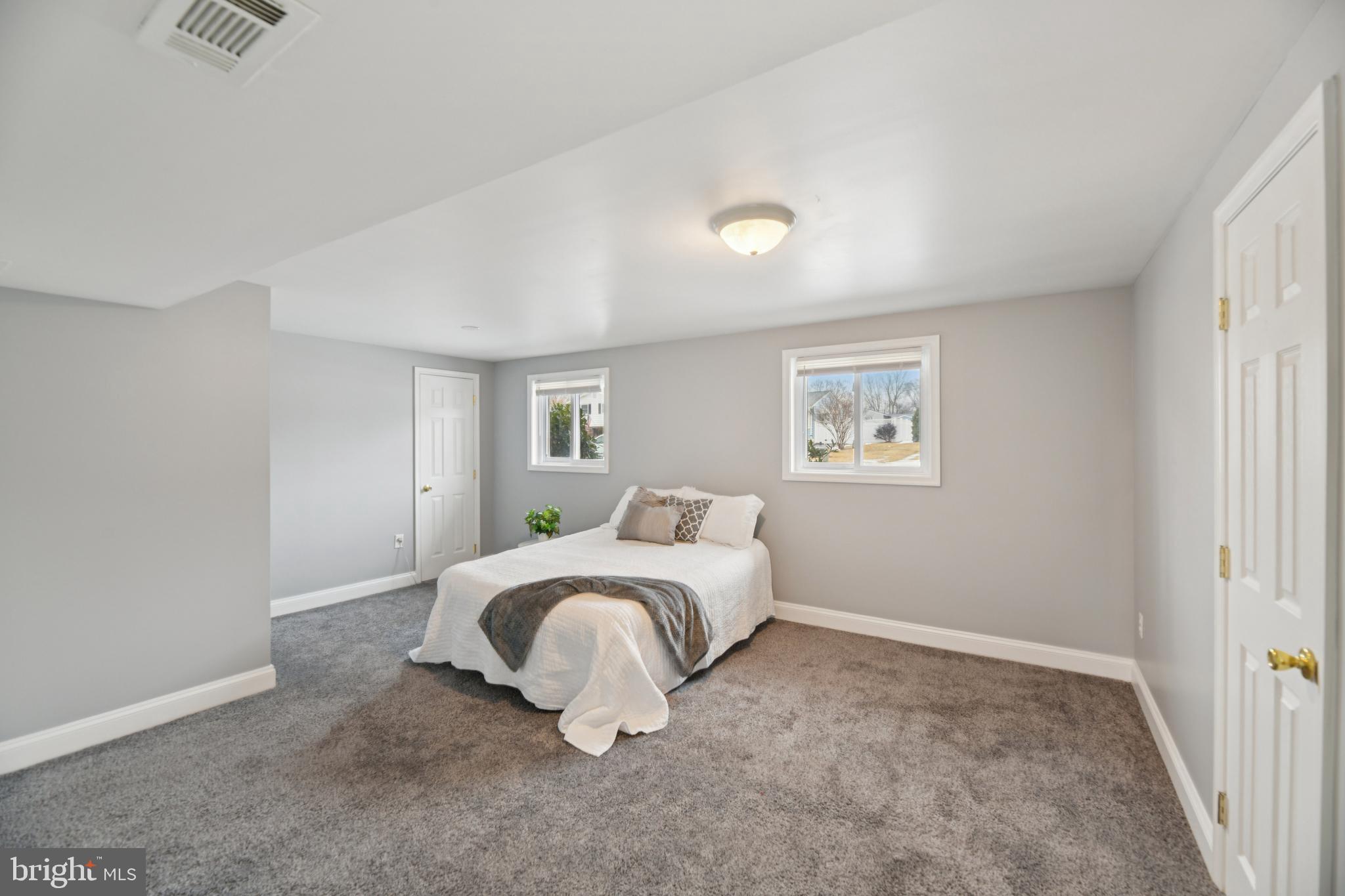 RIVA FARMS - Residential