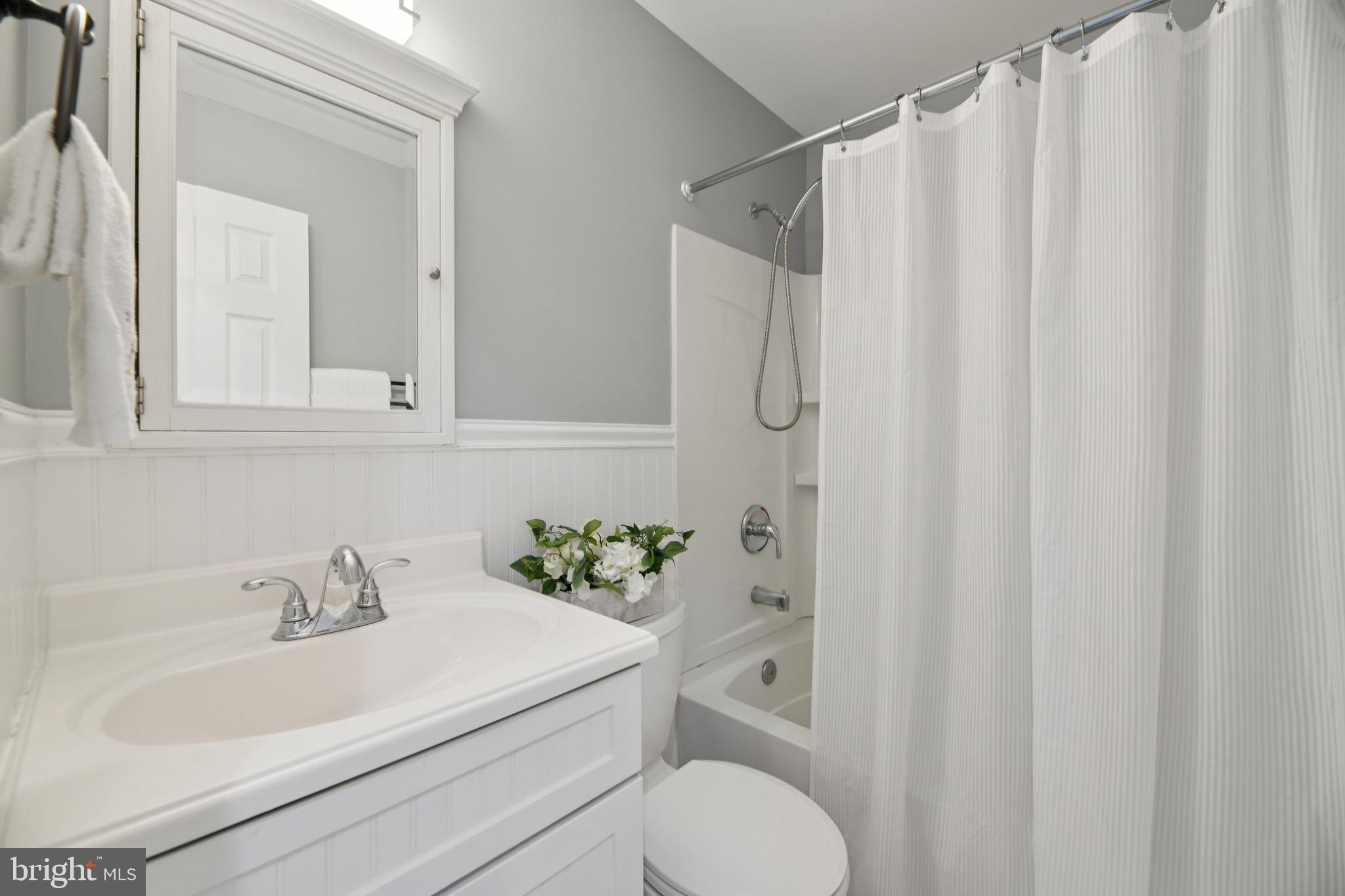 RIVA FARMS - Residential