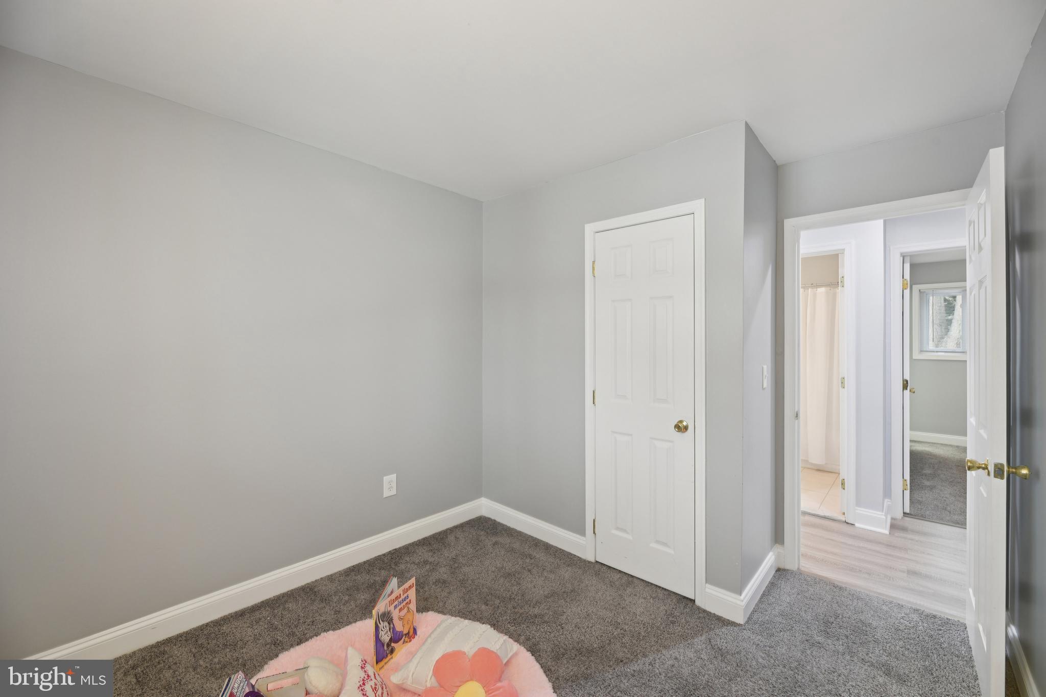 RIVA FARMS - Residential